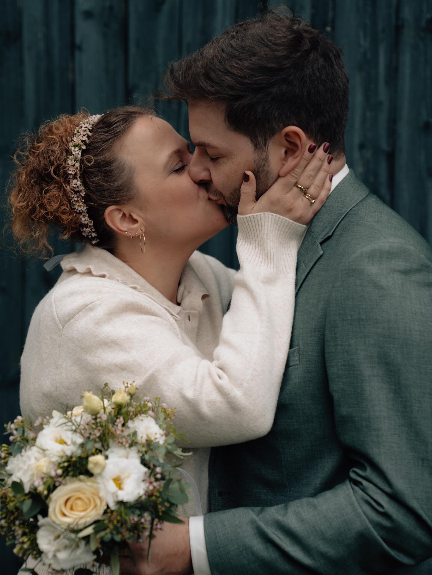 dreamy winter weddings.❄️⛅️🩵💫

#hochzeitsfotografostholstein #weddingphotography #fehmarnfotograf #fehmarnhochzeit #wavelensphotography