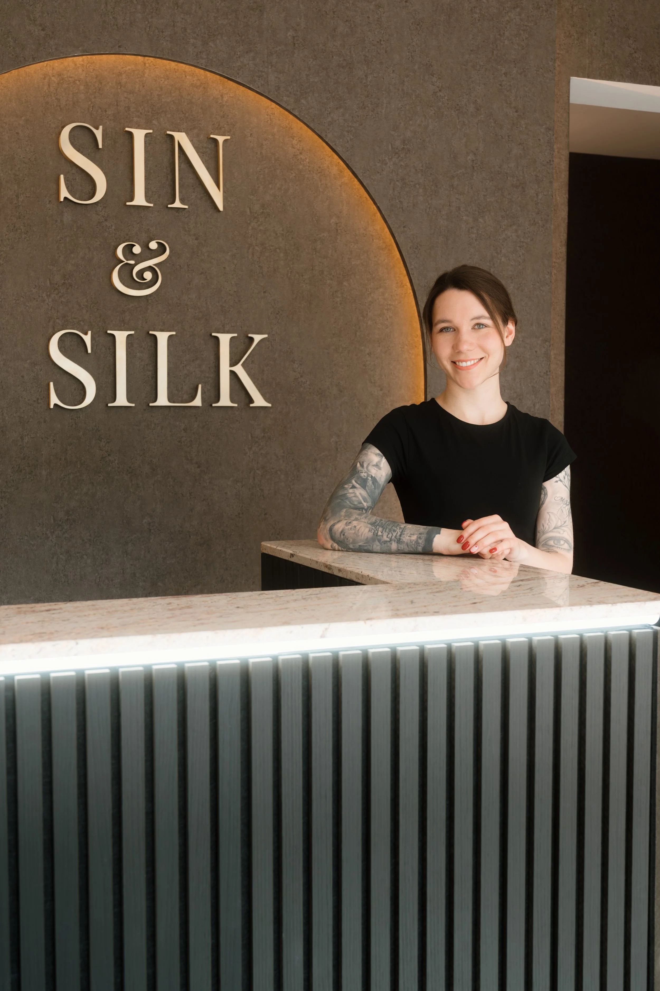 Sin&Silk-004.jpg