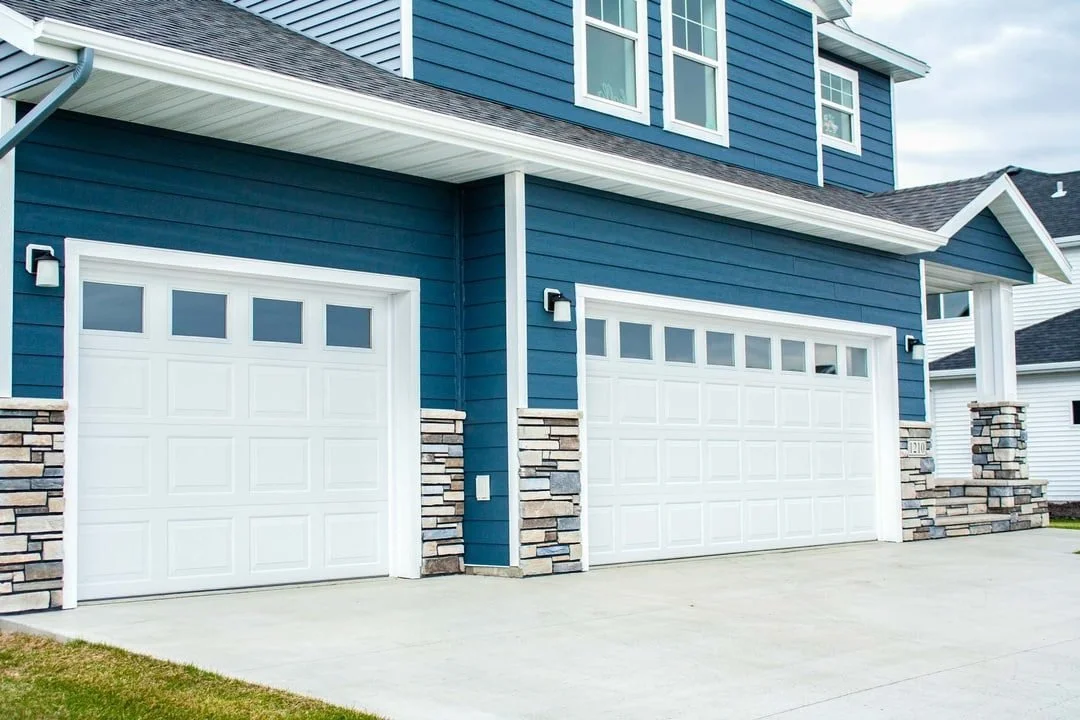 midland-garage-residential-raised-steel-panel.jpeg