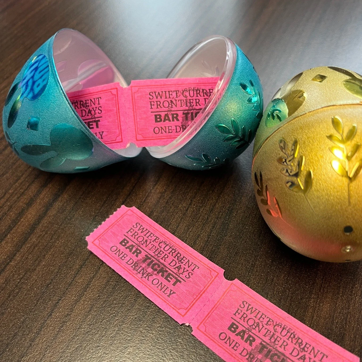 If you found an Easter egg and it contained&hellip;

🍺 Drink Tickets
🤠 Saloon prizes
🎫 Frontier Days Passes
🎁 Swag

Would you go looking? 👀