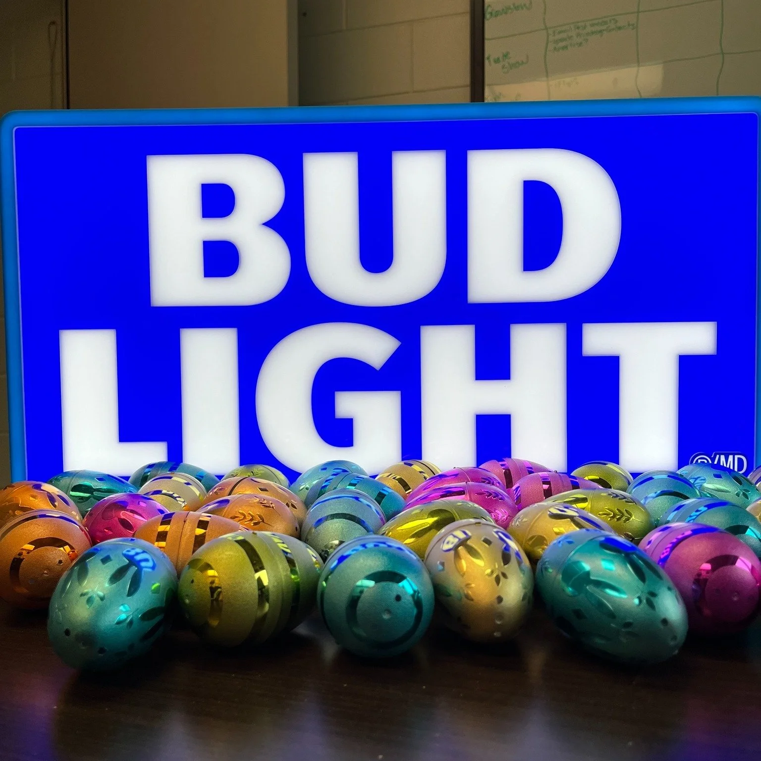 Where do you think we will hide eggs for a 19+ Frontier Days hunt?

Downtown?
Local businesses?
Coffee shops?
Parks?

Comment your suggestions 👇