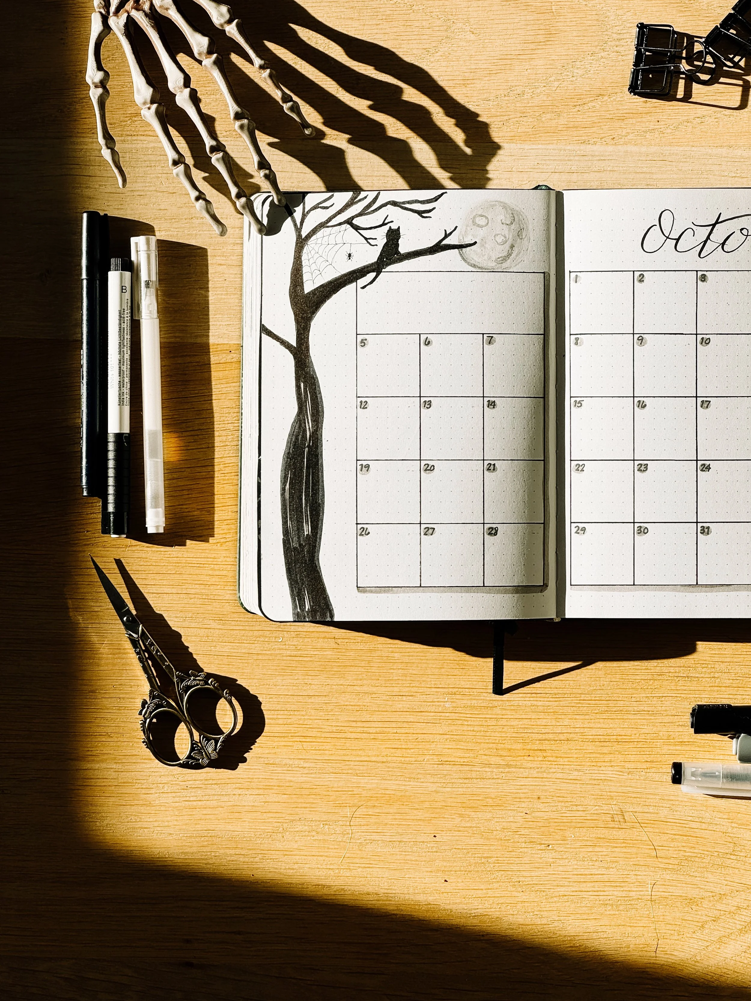 october bujo calendar.jpeg