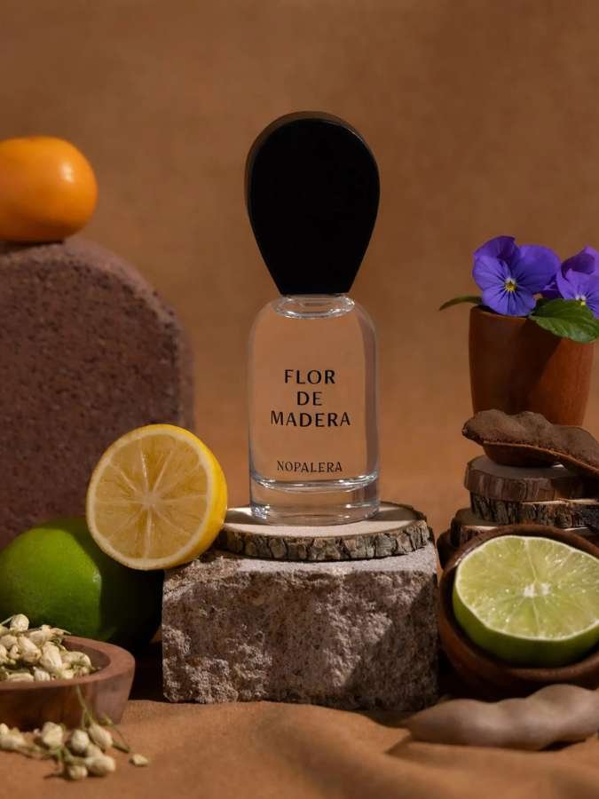 Nopalera-Flor-de-Madera,-50ml-Perfume-2.jpg