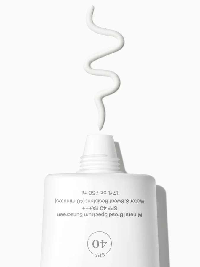 Supergoop!-Mineral-Unseen-Sunscreen-SPF-40-2.jpg