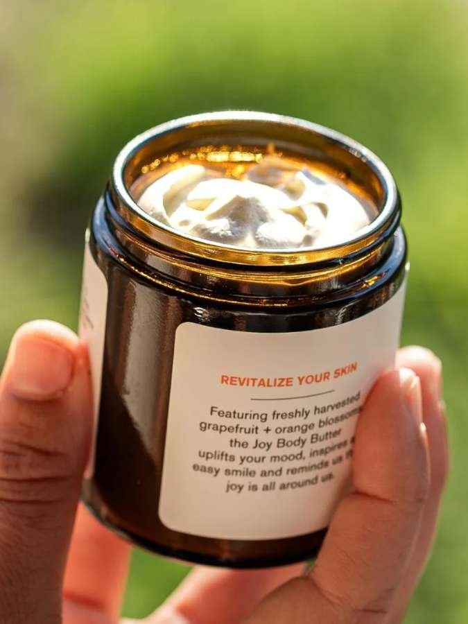 8-Days-Botanicals-Joy-Body-Butter-6.jpg