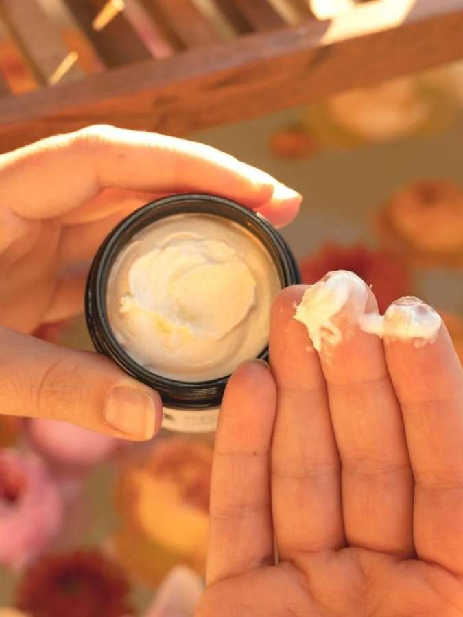 8-Days-Botanicals-Love-Body-Butter-2.jpg