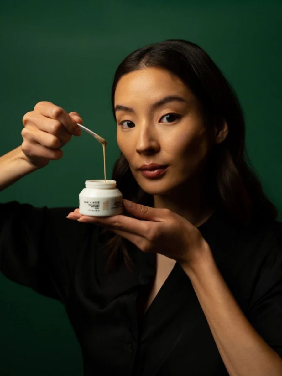 Free-+-True Raw-+-Wild-Illuminating-Honey-Mask-2.jpg