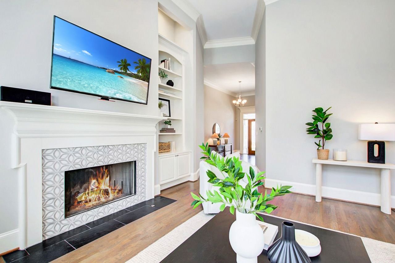 18-print-18_Living_Room_C_Fireplace_Detail_w_Foyer.jpg
