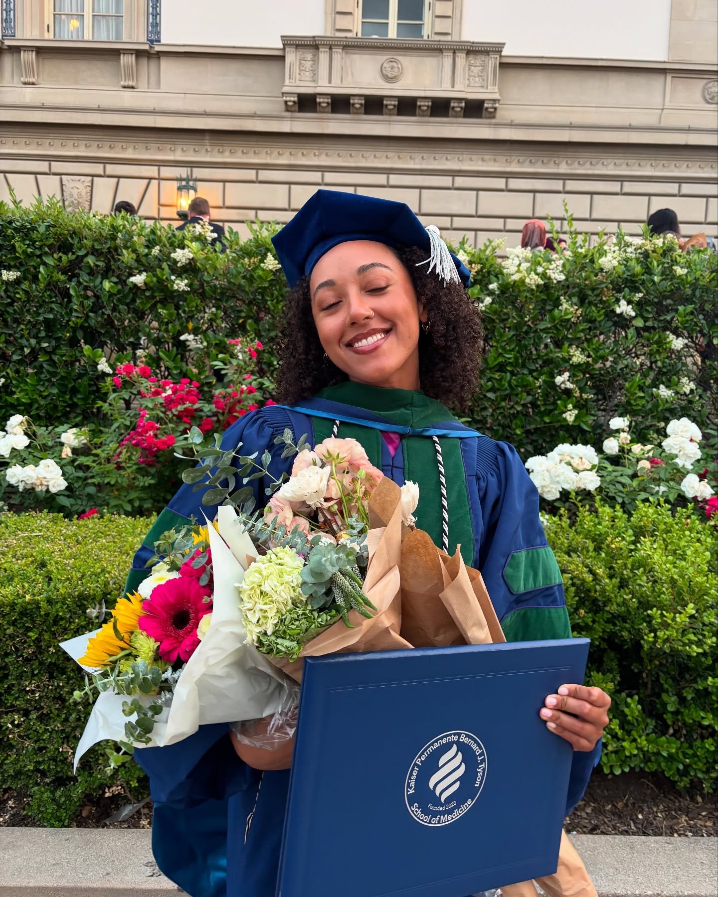 ya girl is officially a doctor 🦋💐

what an emotional ride this last 5 years has been!! all the love to my family and friends 💓 couldn&rsquo;t have done this without y&rsquo;all, or all my capricorn placements 🐐♑️