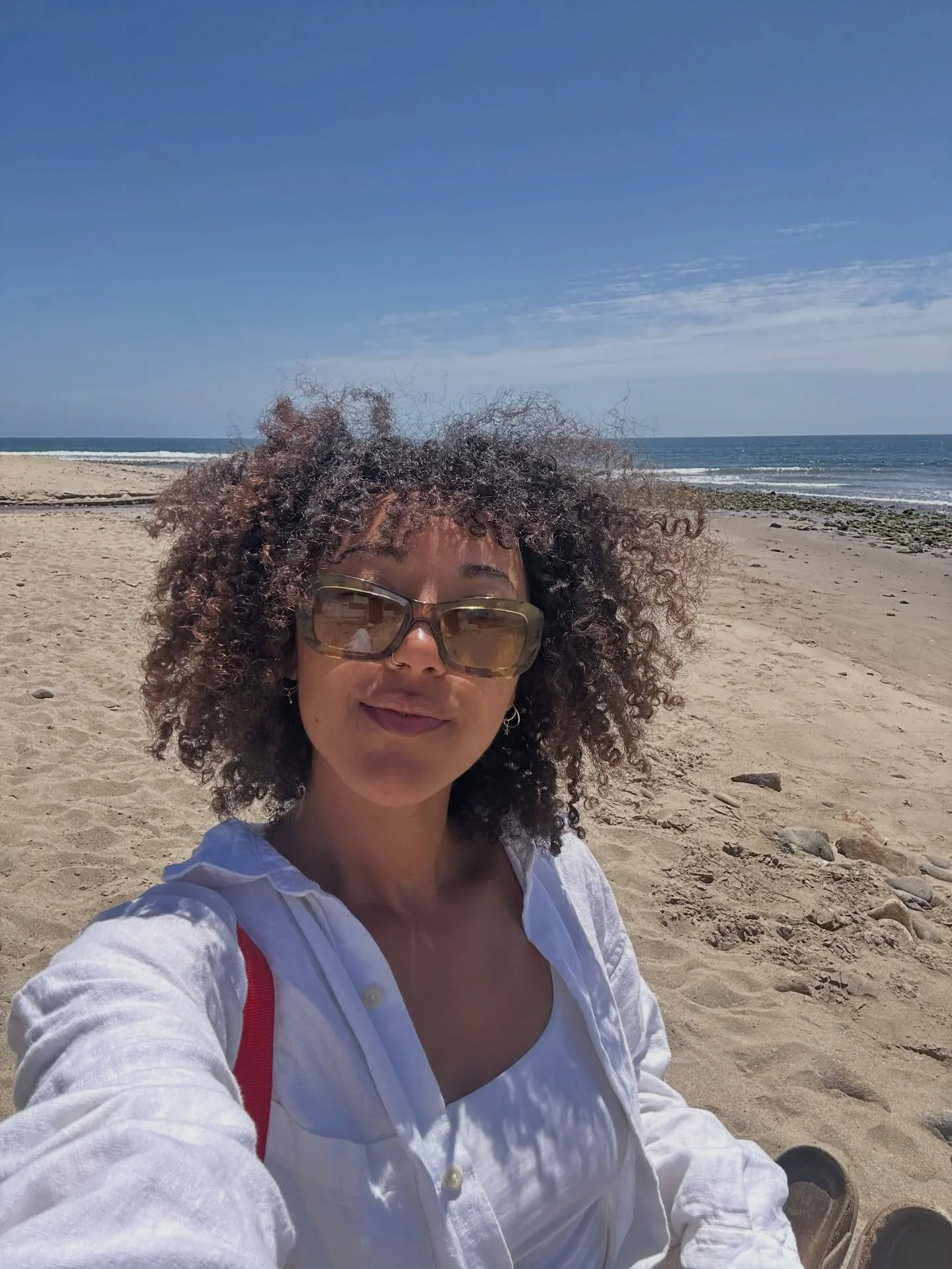 april showers but in the form of flowers, beaches, and sunshine 💐