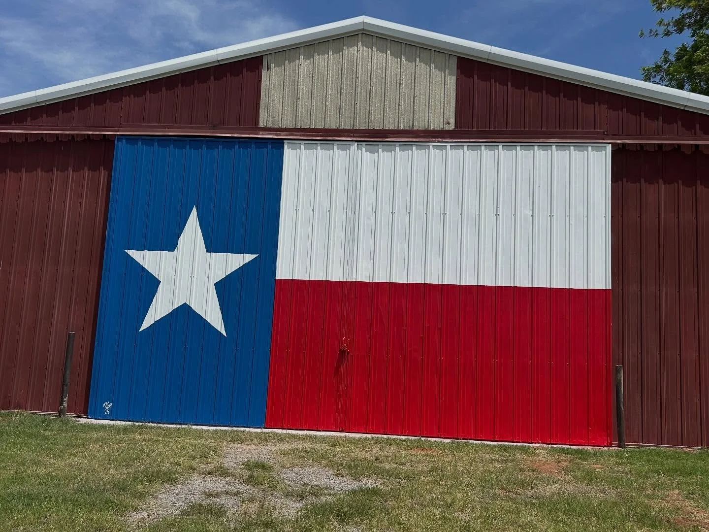 I love Texas ..honored to paint this barn door