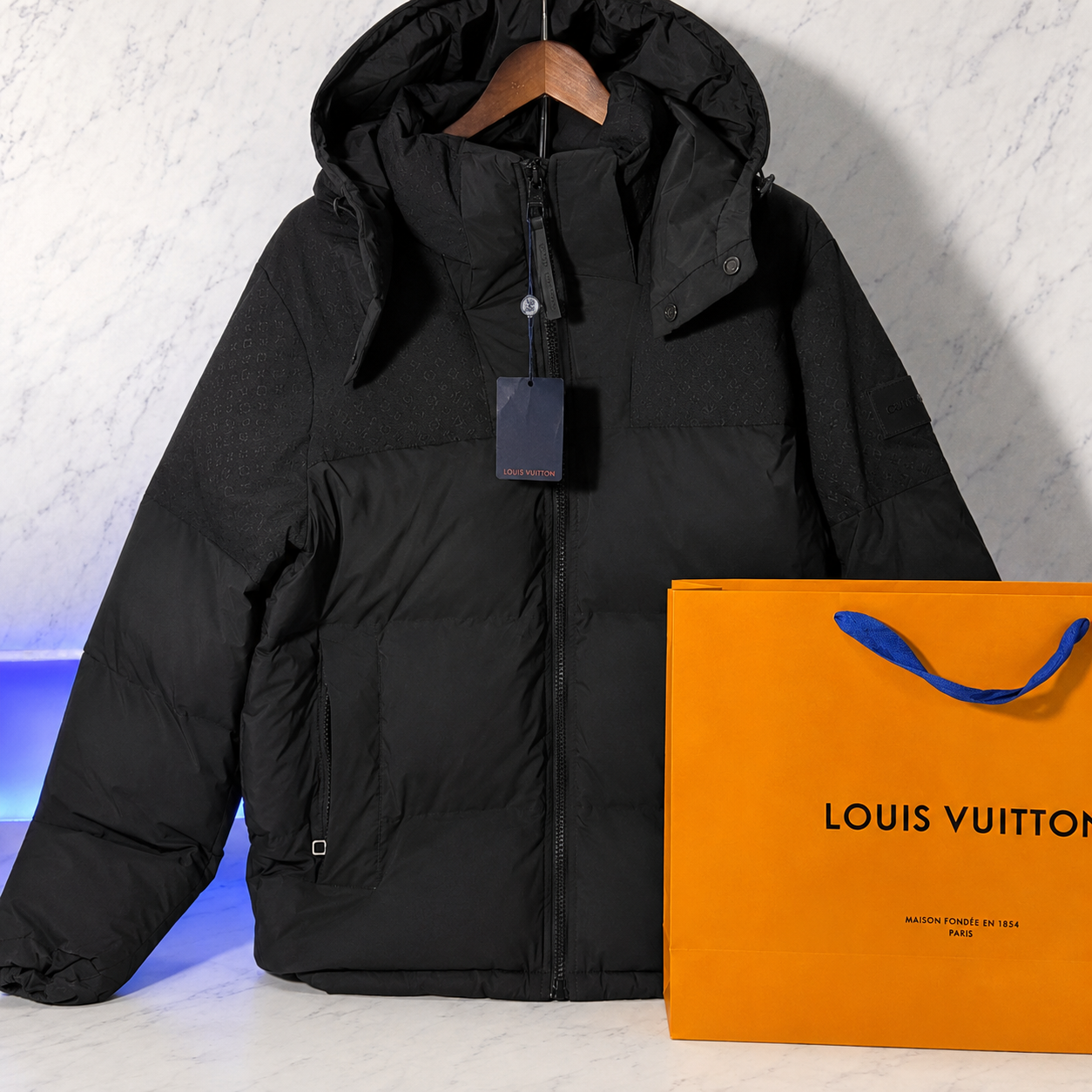 LV BLOUSON PUFFER JACKET (SIZE M-XL)