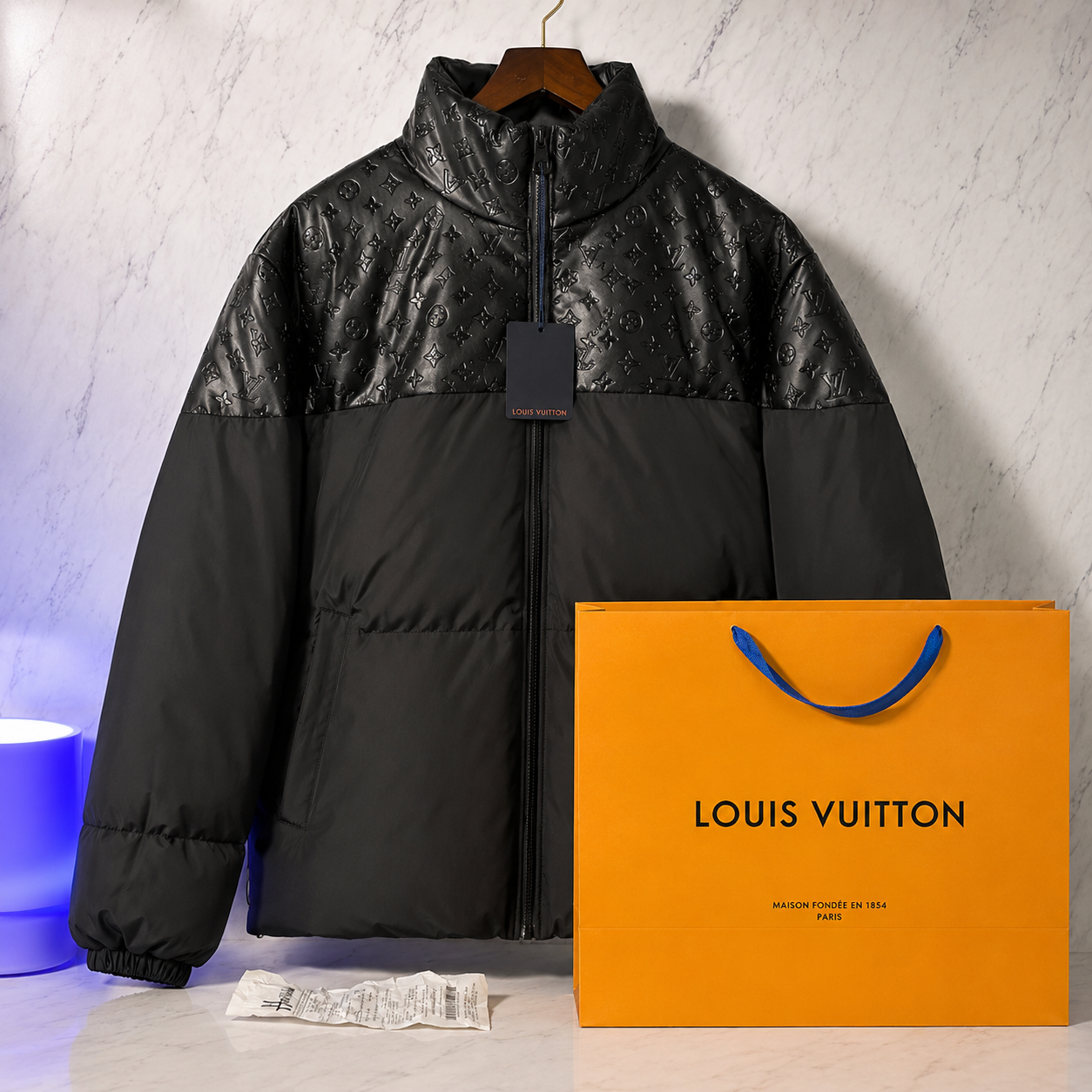 LV OVERSIZED PUFFER JACKET (SIZE M-XL)