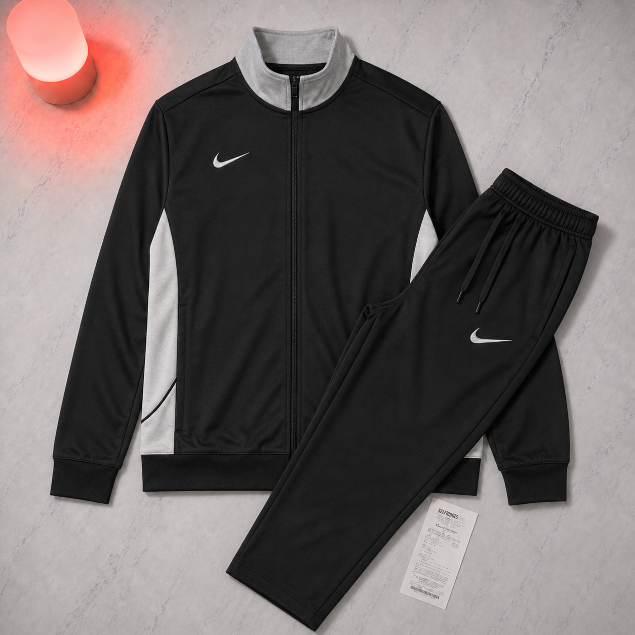 NIKE TRACKSUIT