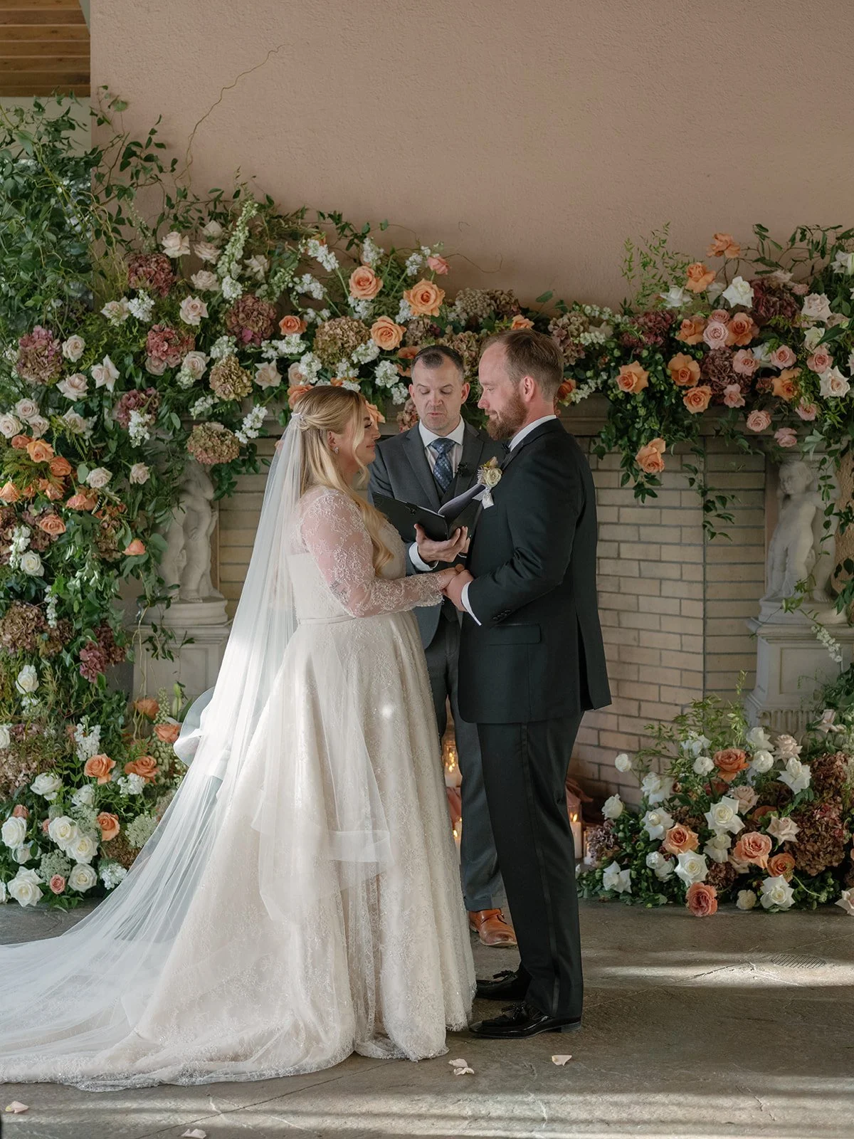 White-Wedding-Ceremony-Kelli-Christine-Photo-133.jpg