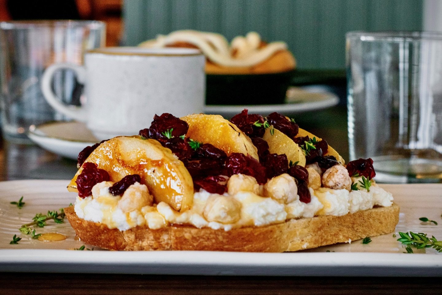 Never too early to think about brunch 🥰
Come try our new brunch items - like this delicious Ricotta Tartine with house-baked sourdough, whipped ricotta, caramelized pears, spiced honey and hazelnuts.
Savory &amp; sweet with a hint of spice.
Perfect 