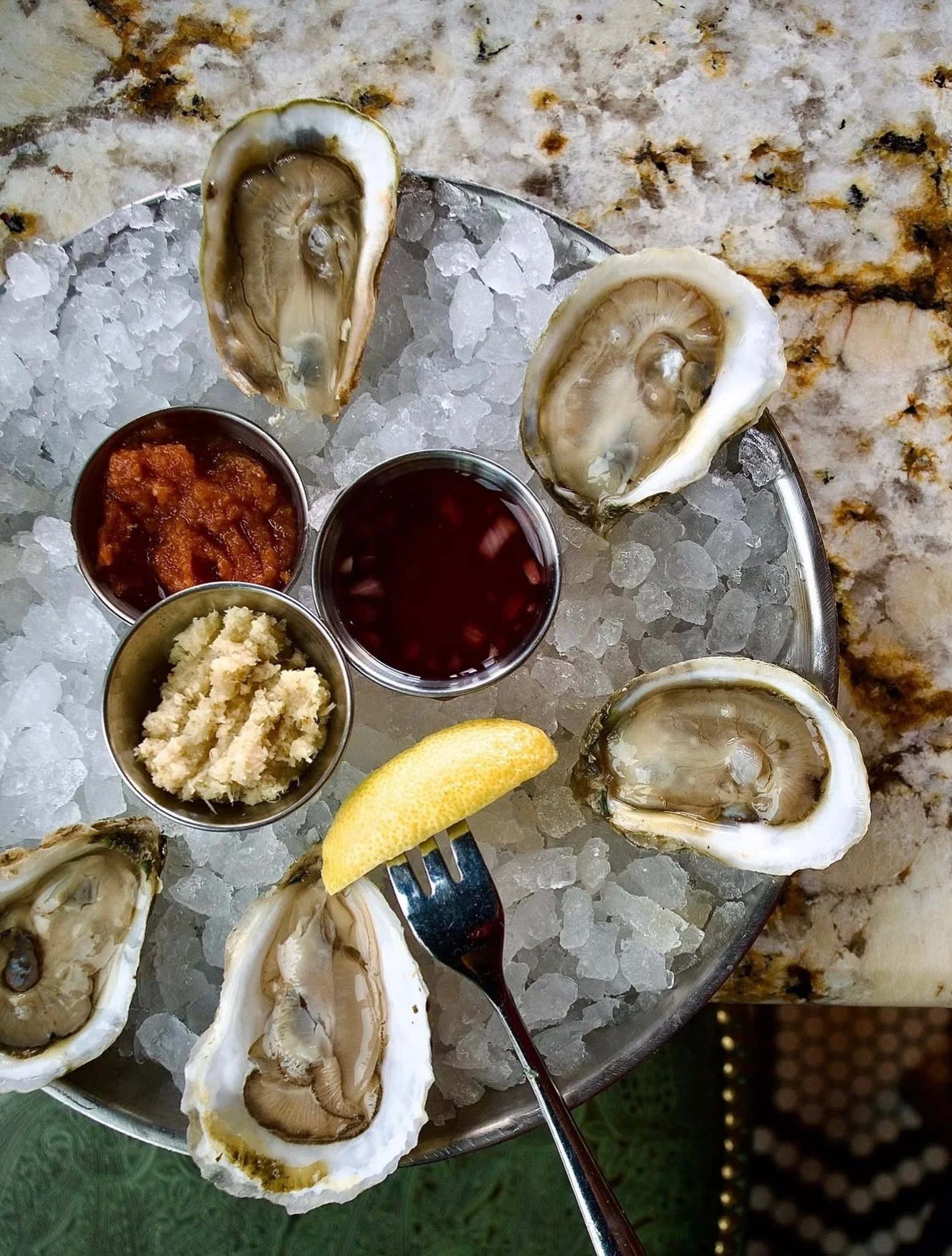 Happy weekend everyone!
It&rsquo;s Shuck Ya Friday, Join us for happy hour today with $2 oysters and $8 house bubbles 🦪🥂
#Leesburgva
#leesburg #loudoun #loudounmoms