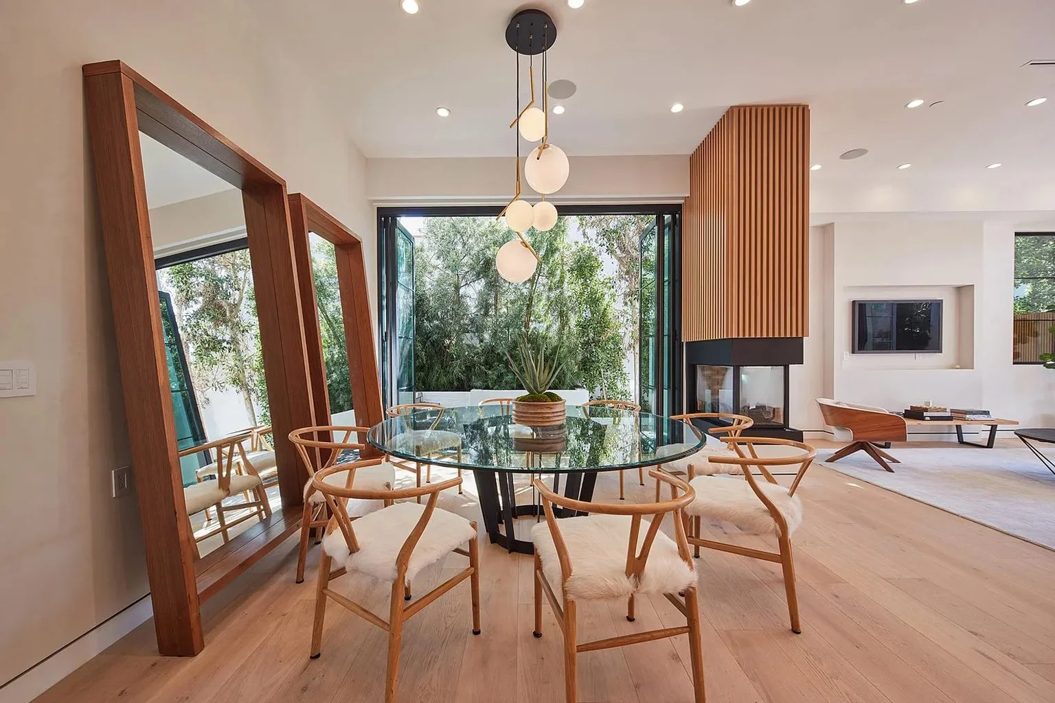 dining area.jpg