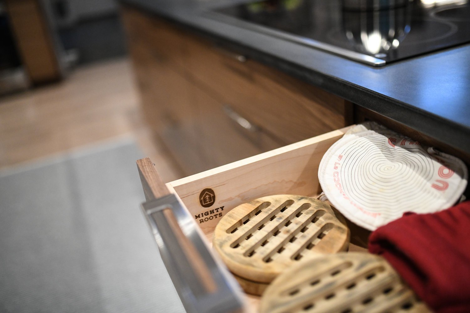Mighty-Roots-Midcentury-Modern-Style-Kitchen-Design-and-Build-14.jpg