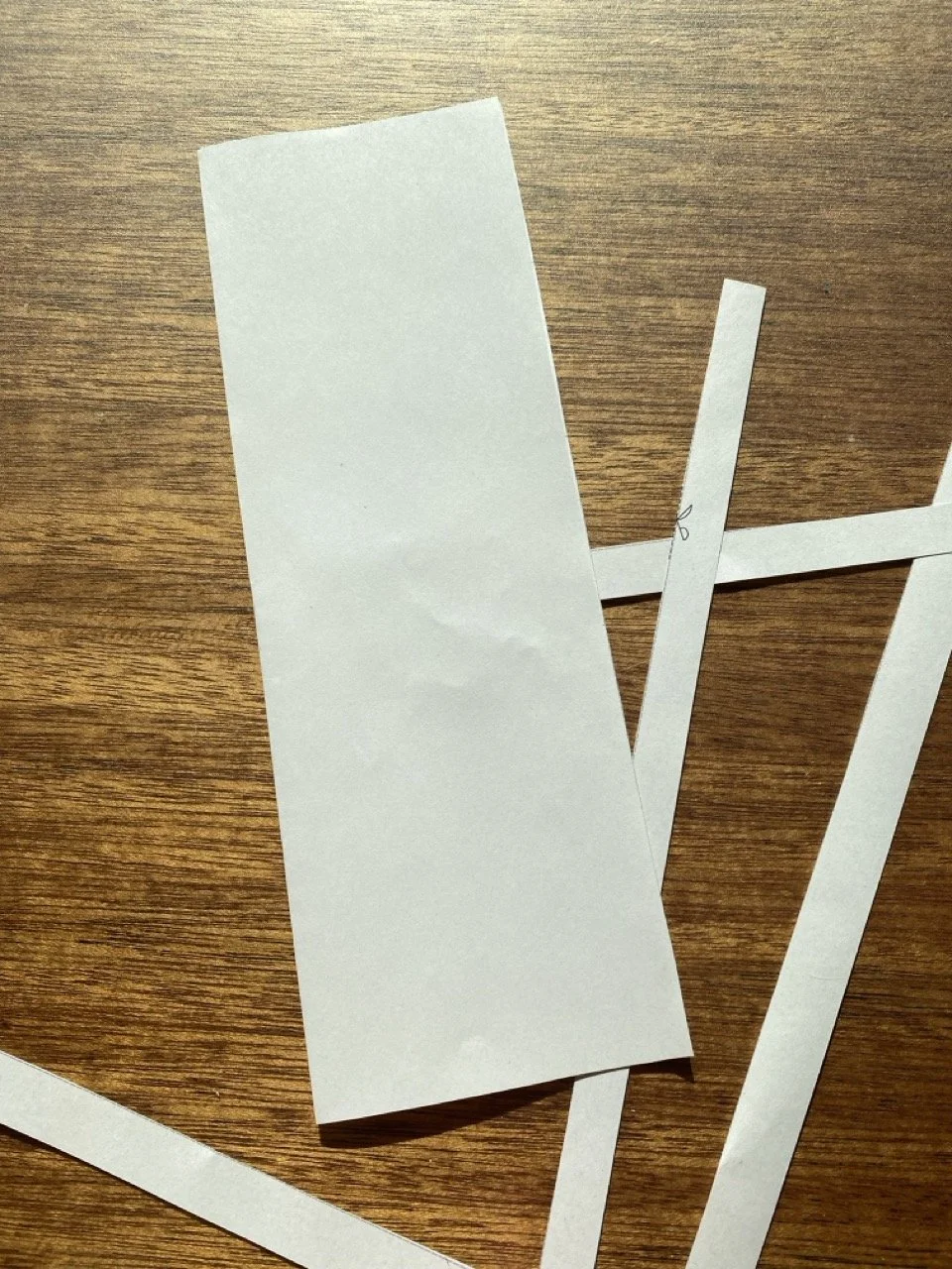 Bastelvorlage einmal in der Mitte gefaltet