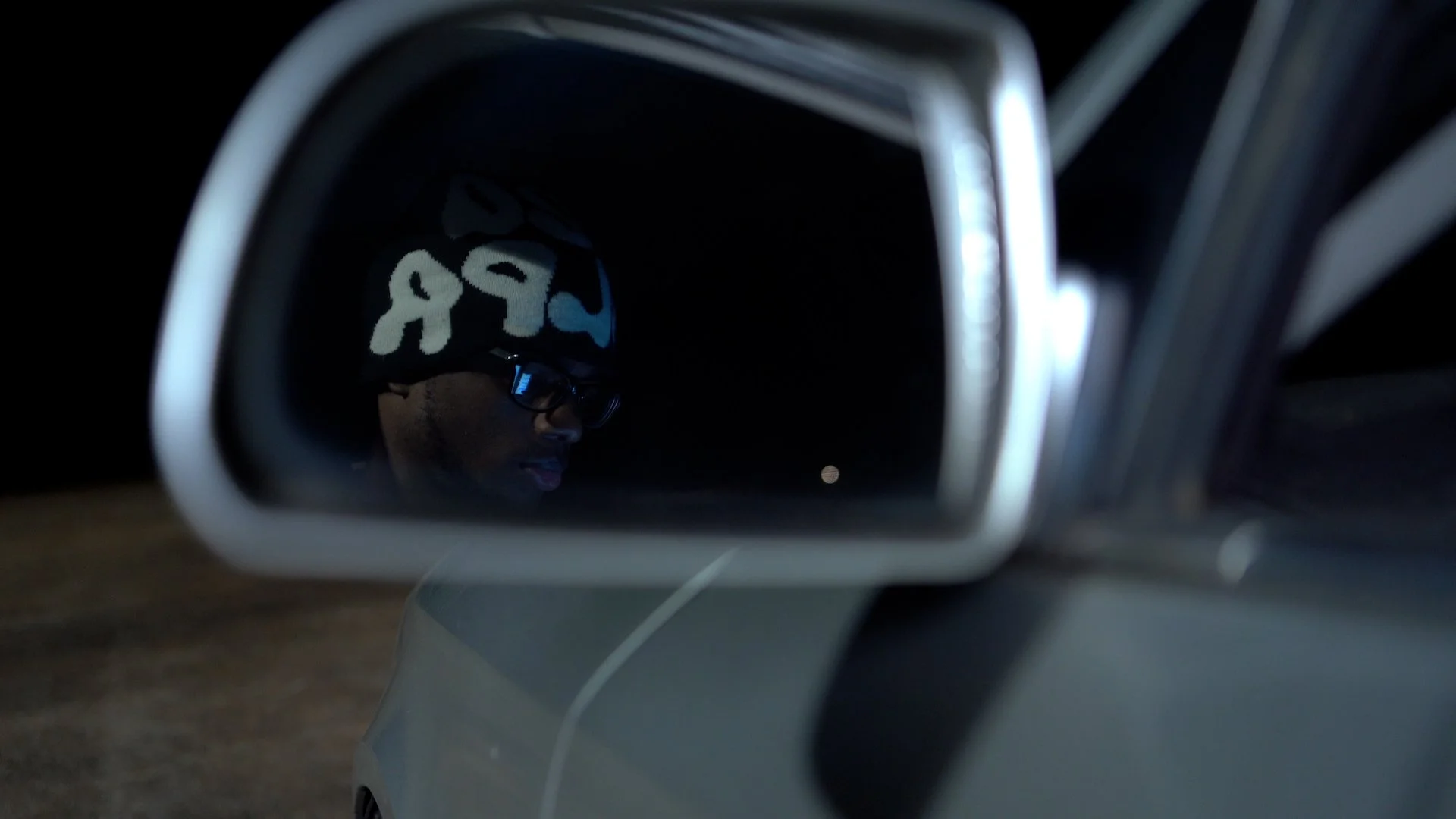 Sequence 01.00_00_26_16.Still002.jpg