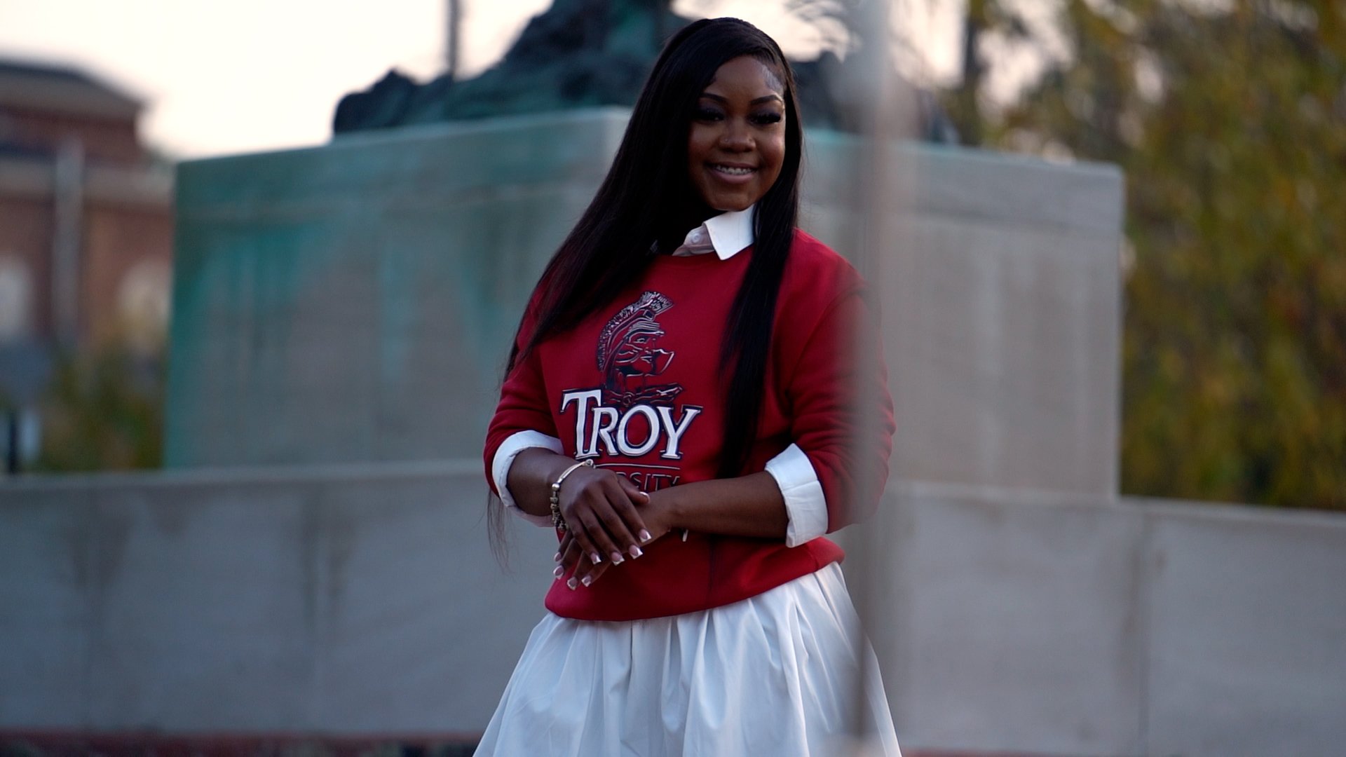 Sequence 01.00_00_25_22.Still005.jpg