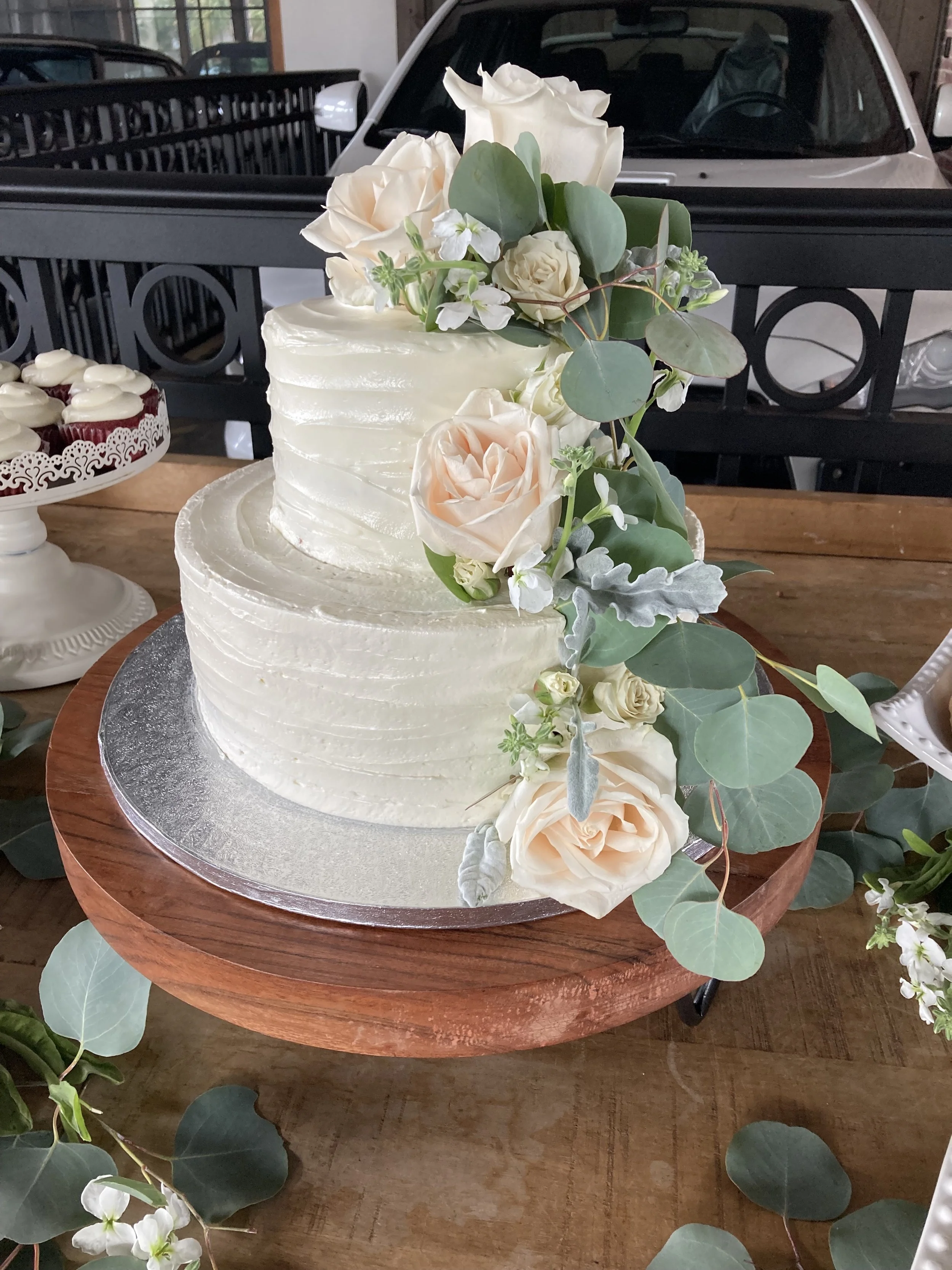 Dorothy's Wedding Cake.jpg