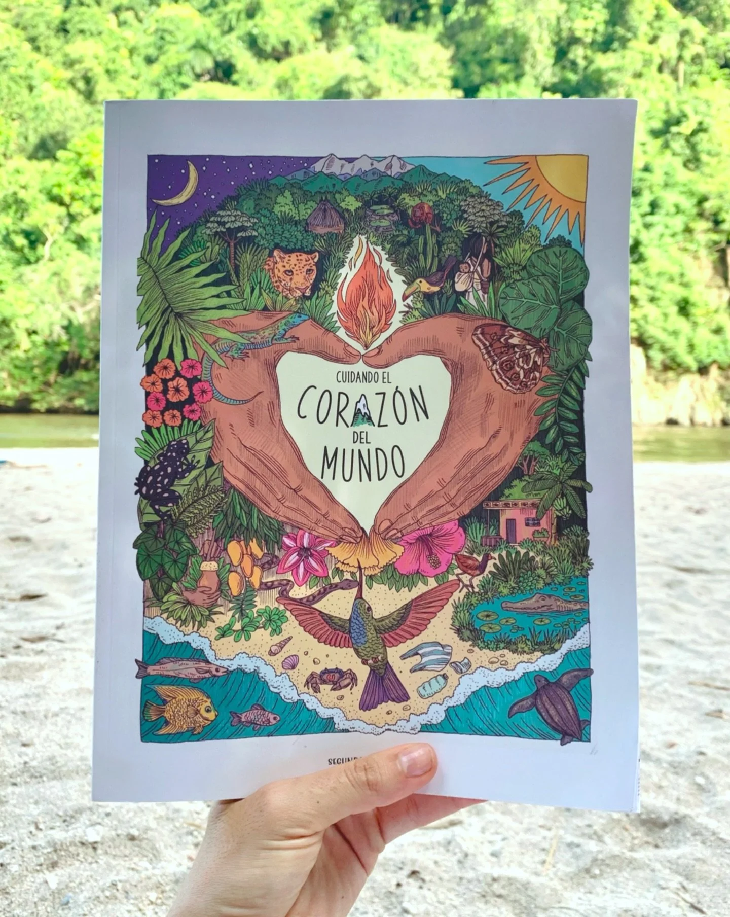 Esta navidad Regala conciencia, belleza, Futuro y amor por la naturaleza❤️✨

El Eco-Libro Cuidando el Coraz&oacute;n del Mundo comparte la magia de la Sierra Nevada de Santa Marta: su diversidad, sus voces, sus saberes ancestrales y la importancia de