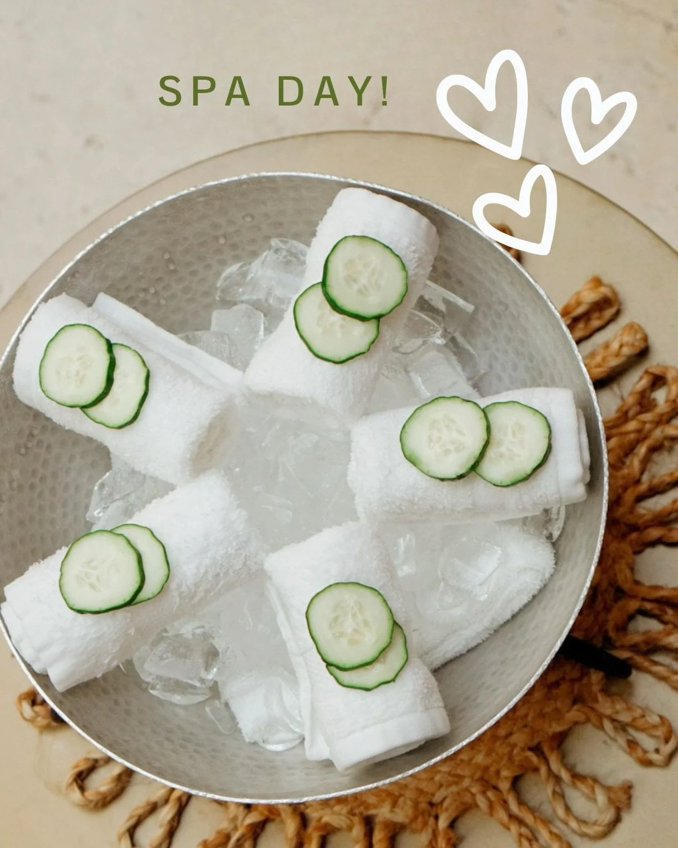 BE YOUR OWN VALENTINE? Yes! this February I took the opportunity to show myself love and care. I took a full day off and booked some spa treatments, lunch and just spent time thinking about how to prioritize wellness. 
#spaday #newritual #bemyownvale