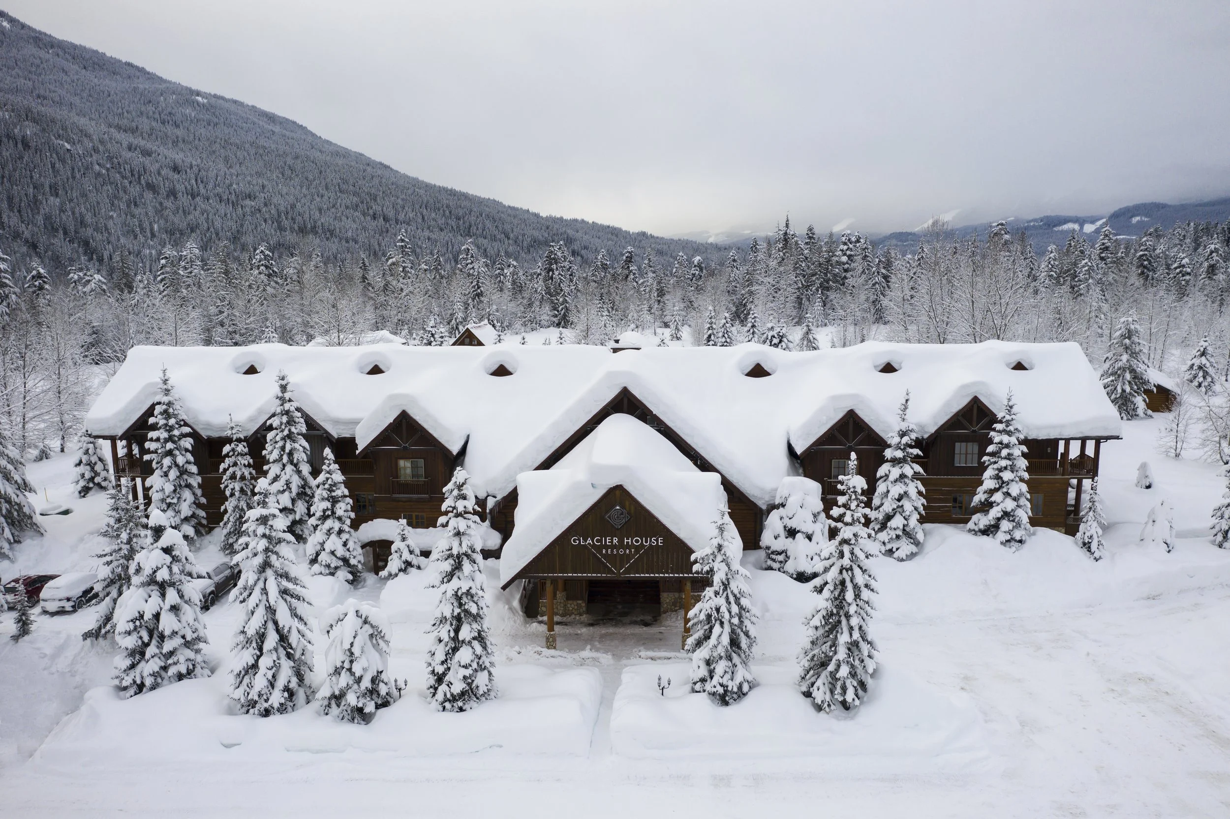 Glacier House Exterior Aluminum cut front entrance sign