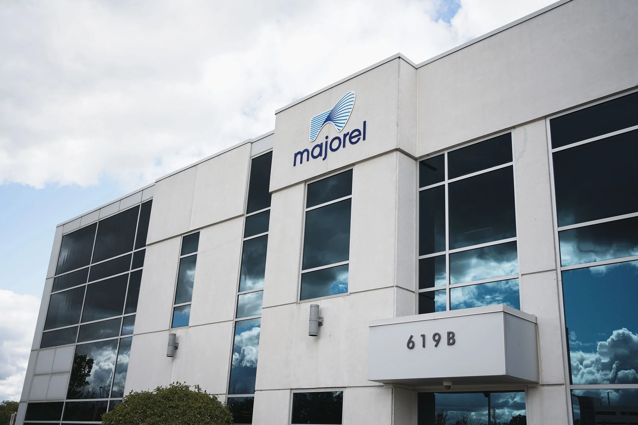 Majorel Exterior large scale sign