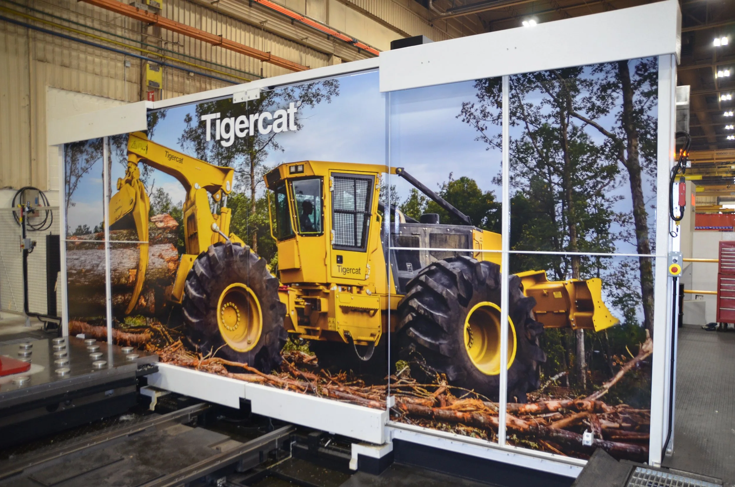Tigercat Wall wrap