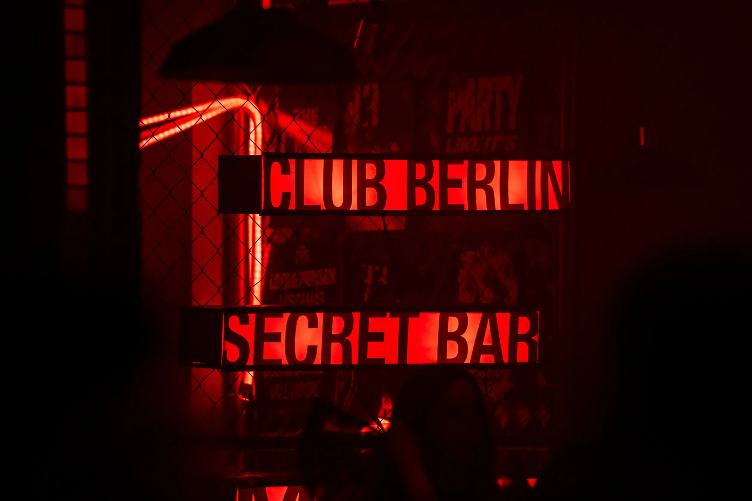 CLUBBERLIN_08_09_26_004.JPG