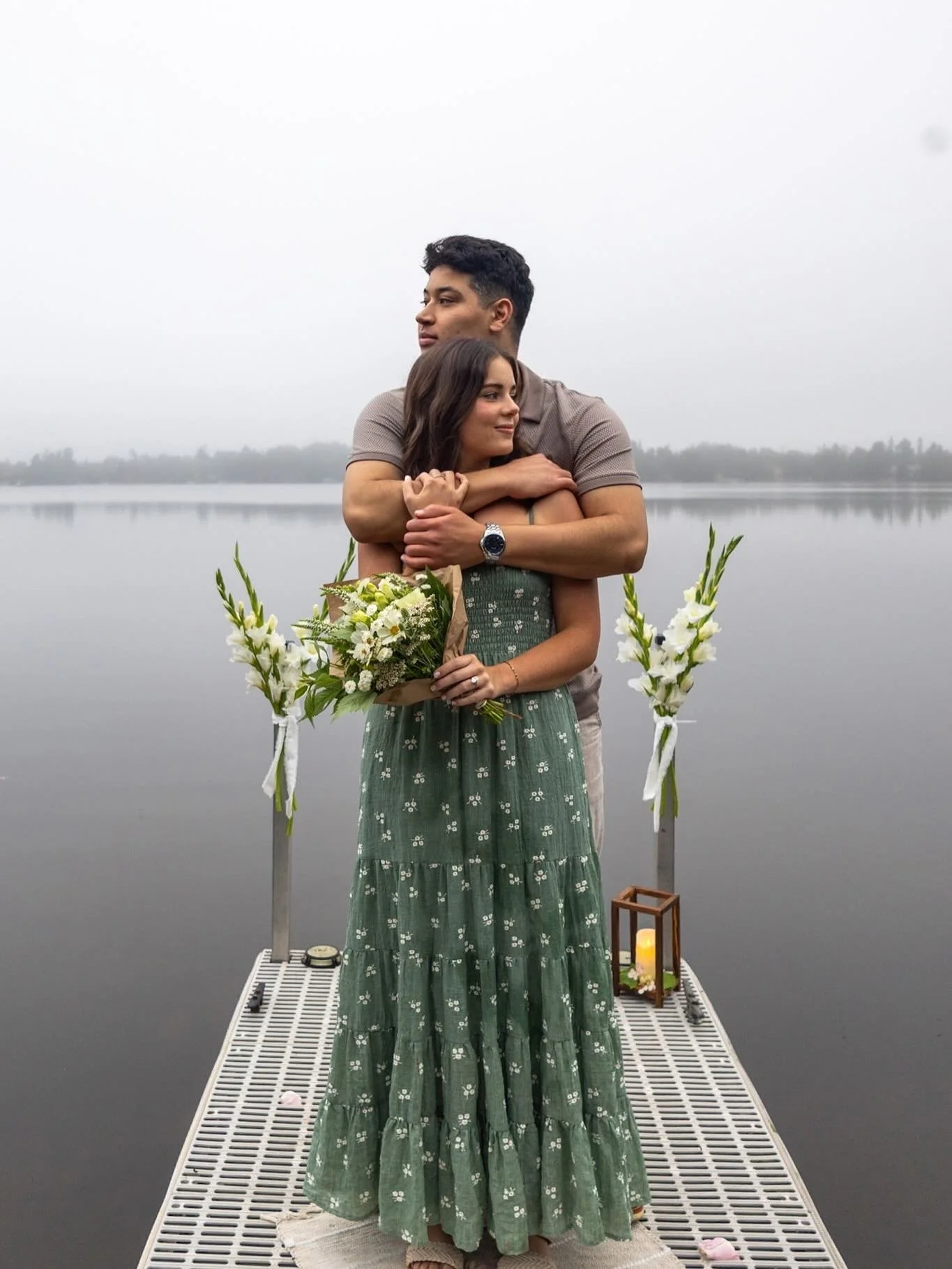 So simple, so beautiful. Major congrats Emily &amp; Noah. Honored to be a part of this secret proposal. 🤍 #proposalflowers #kanelakemn #newlyengaged #congratulations #greenandwhite #thiscouldbeyou