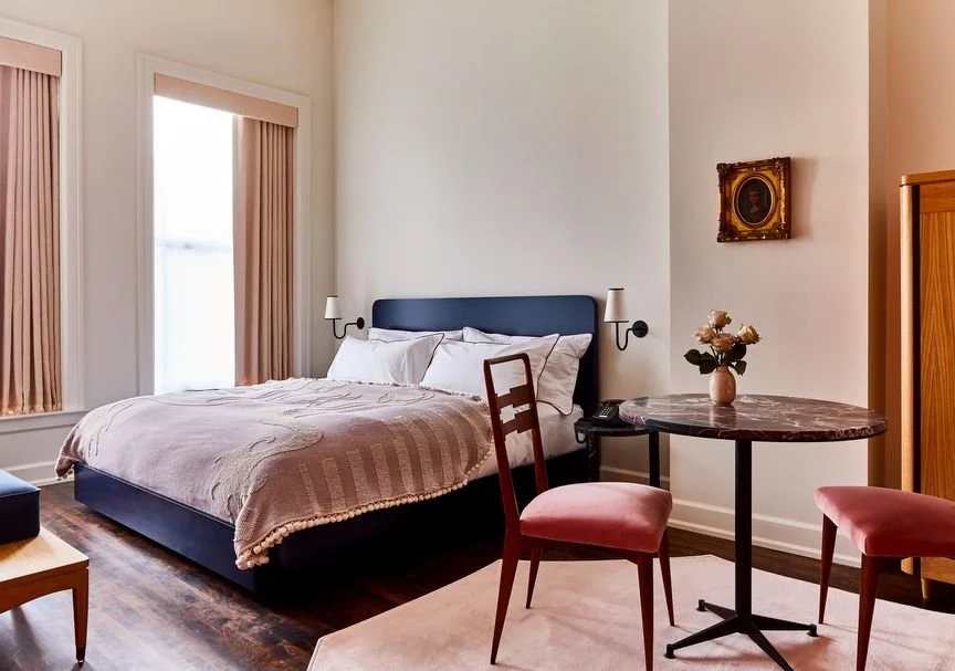 e1b_sizedsirenhotel004.jpg