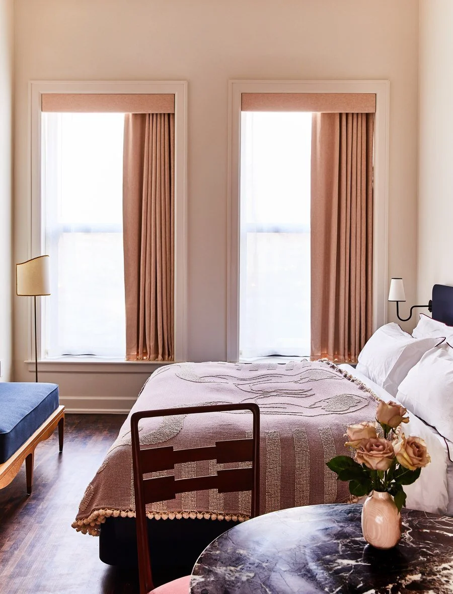 ash-nyc-the-siren-hotel-architonic-the-parlor-room-2-19-arcit18.jpg