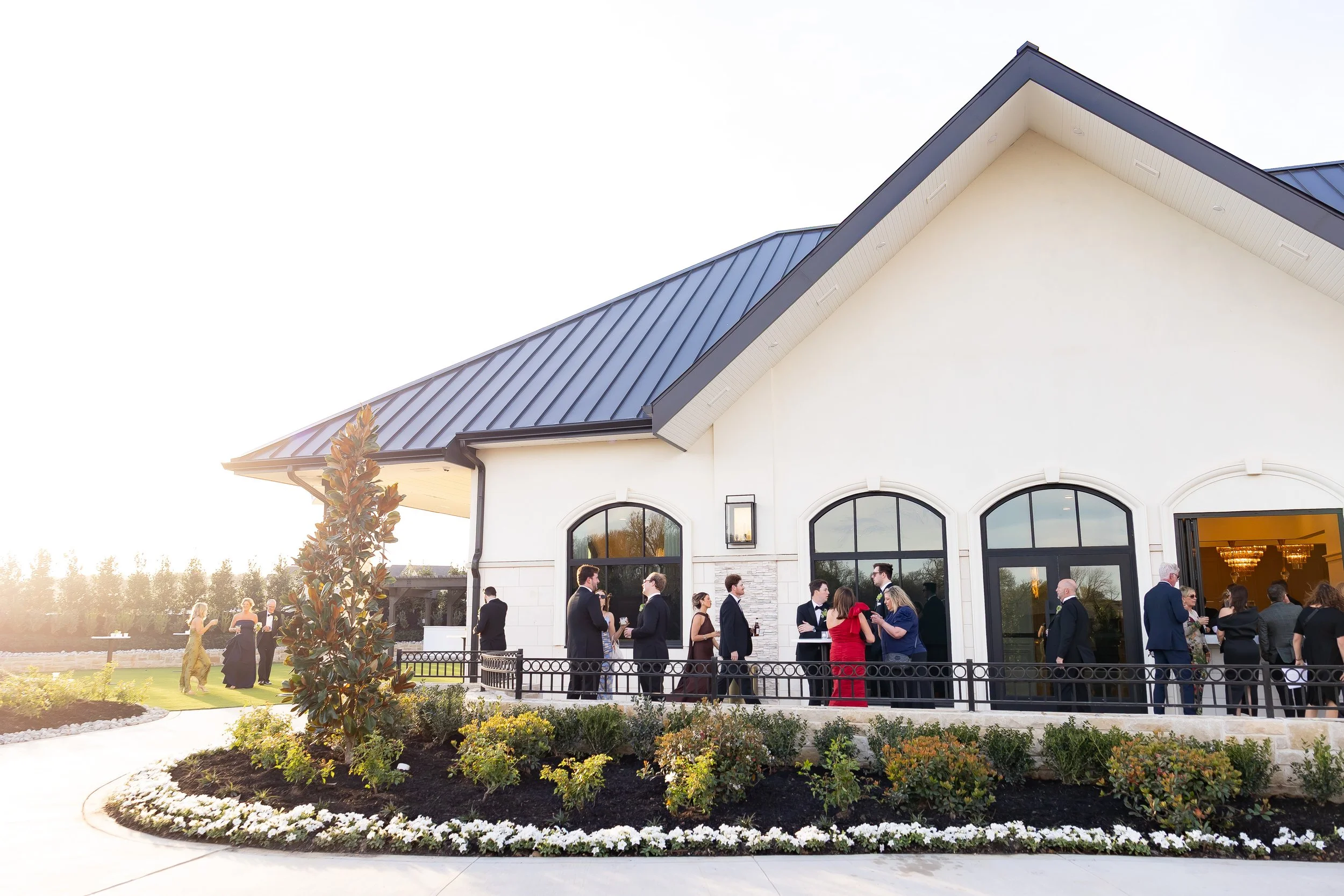 The stunning modern-rustic exterior of The Reserve at Marty B’s, the premier event venue in North Texas, located in Bartonville.