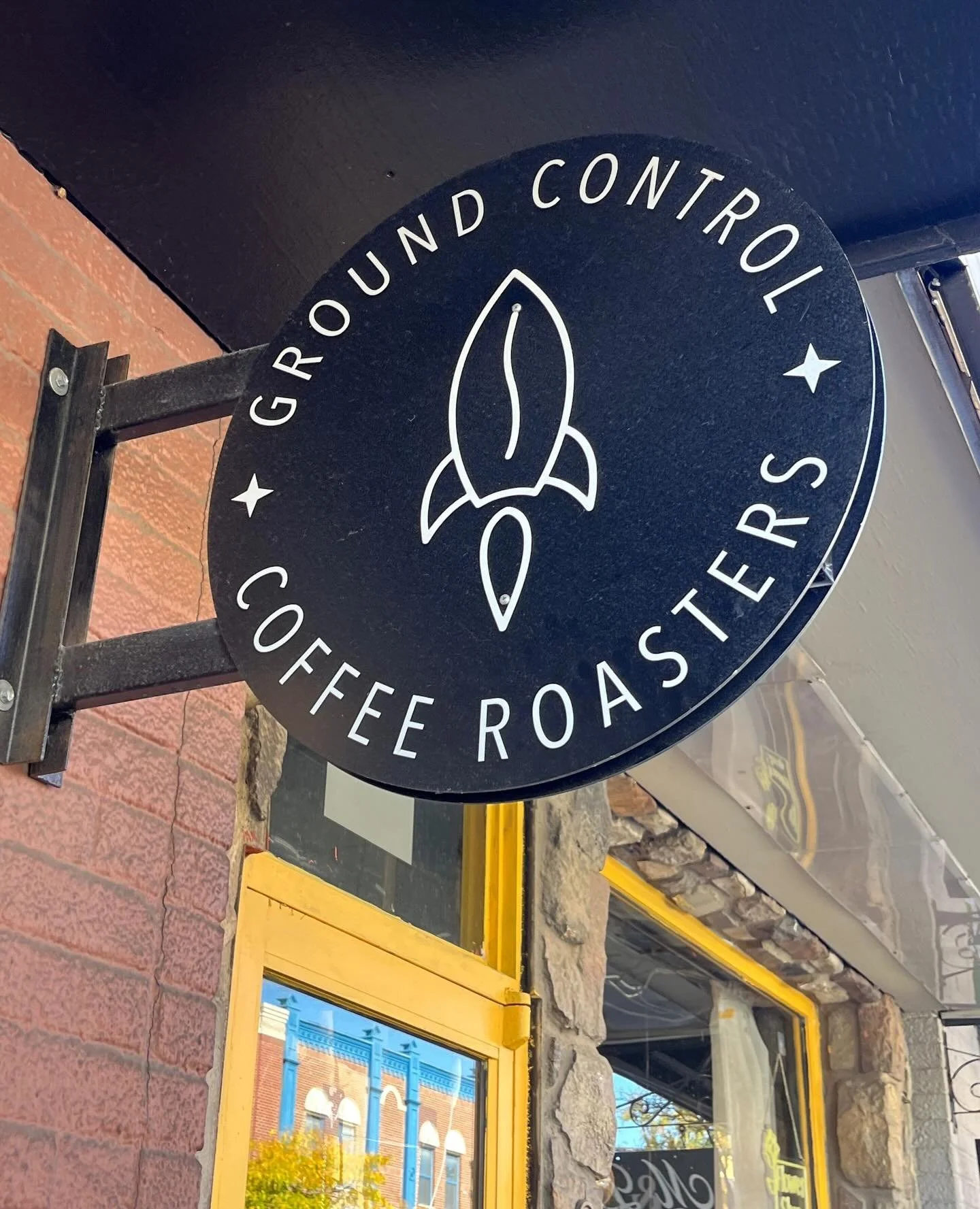 We recently had the opportunity to stop into Ground Control Coffee Roasters @groundcontrolcoffeeroasters in Farmington, MI -- and before we even stepped in the door, we knew it had to be a popular place. ⁠
⁠
The roastery &amp; cafe is smack in the mi