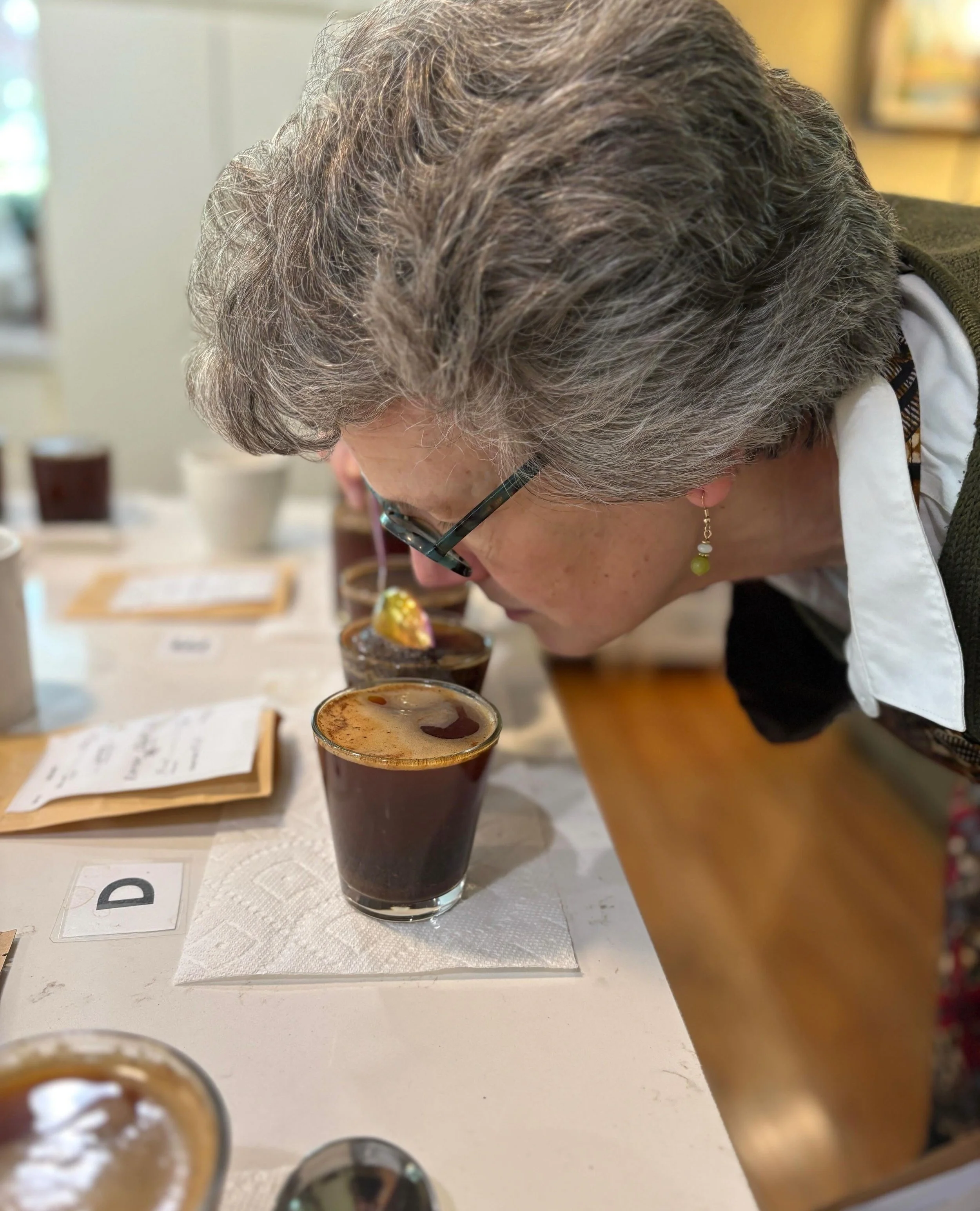 Excited to cup the offer samples from the Rambagirlakawa Women's Group of the Dukundekawa Musasa cooperative in the North, Gakenke district; Musasa washing station, Rwanda! 🇷🇼⁠
⁠
🥄🥄🥄 Both natural &amp; fully washed coffees scoring 85+ were on th