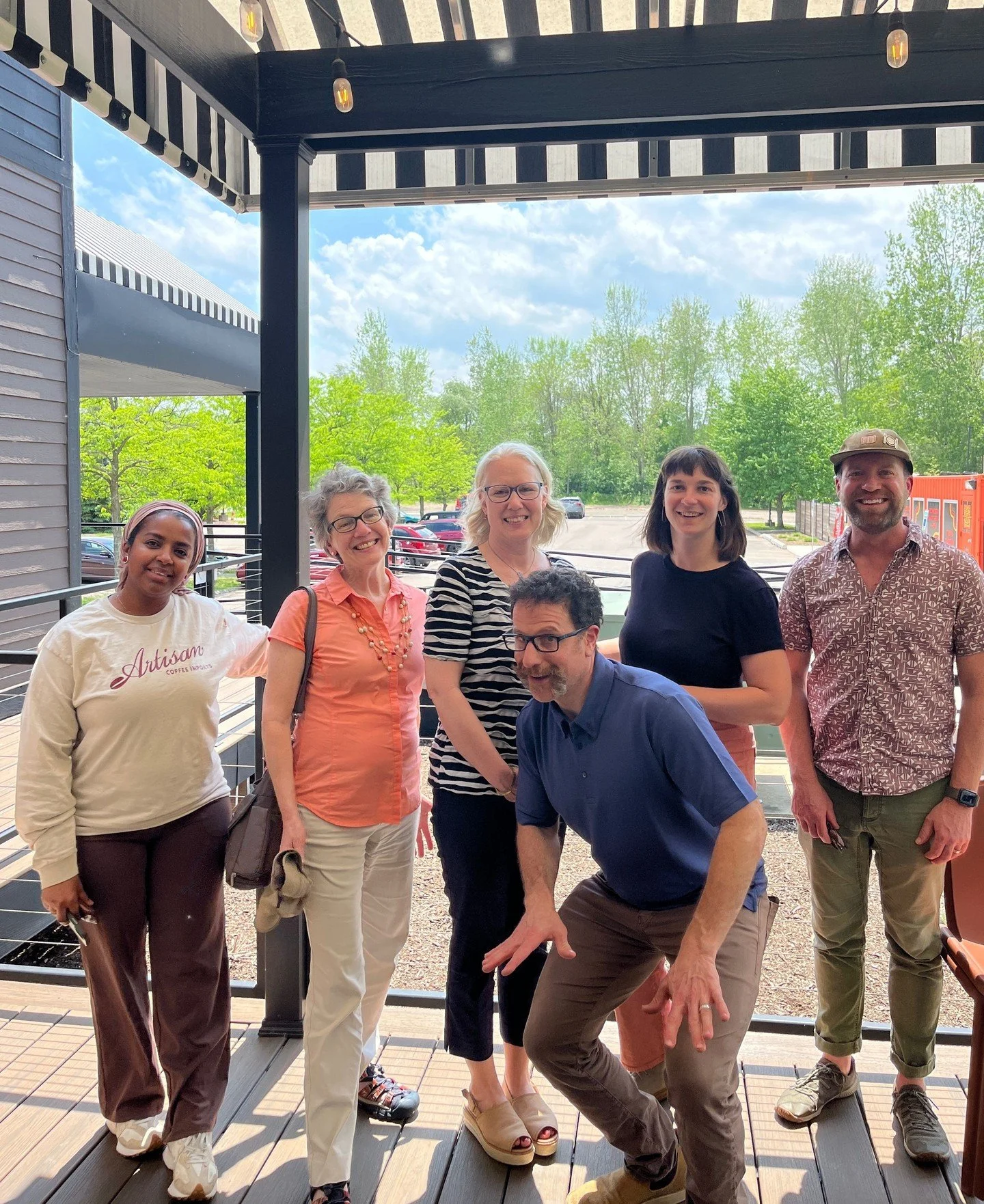 From time-to-time, the Artisan team in Michigan gets together to decompress over lunch. Here's a moment we took to connect before Ruth Ann heads to Rwanda for her annual producer visits.⁠
⁠
From left to right: Hekmat, Ruth Ann, Jenn, Ryan, Marie and 
