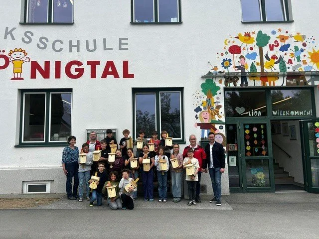 Gruppenfoto_4b_4.jpg
