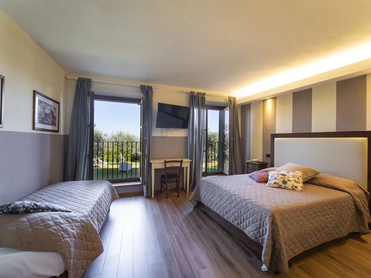 Rooms3.jpg
