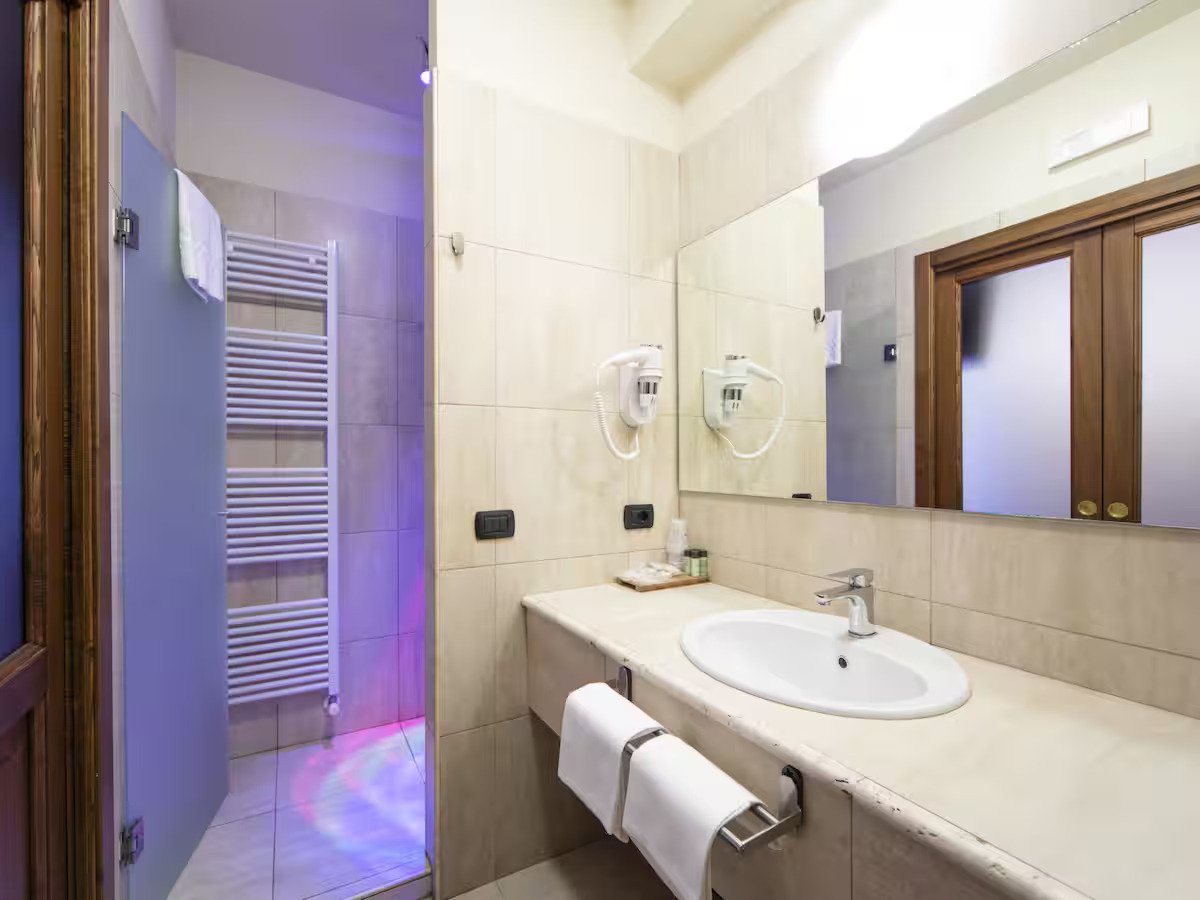 Rooms11.jpg