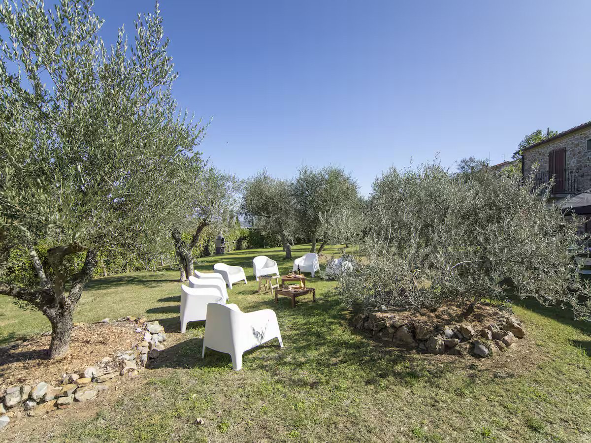 Outdoor4.jpg