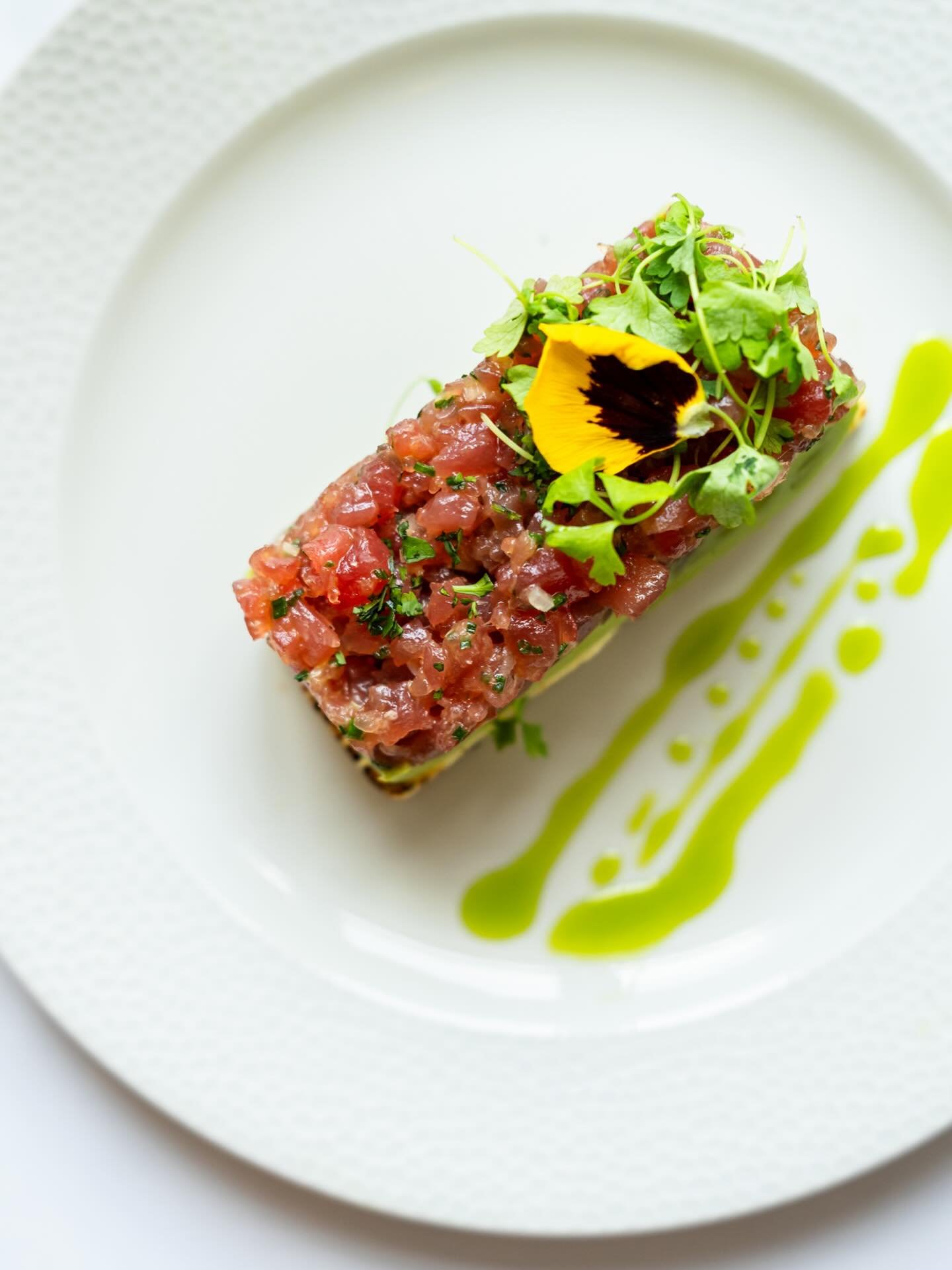 Fresh on the menu for spring. Notre tartare de thon.