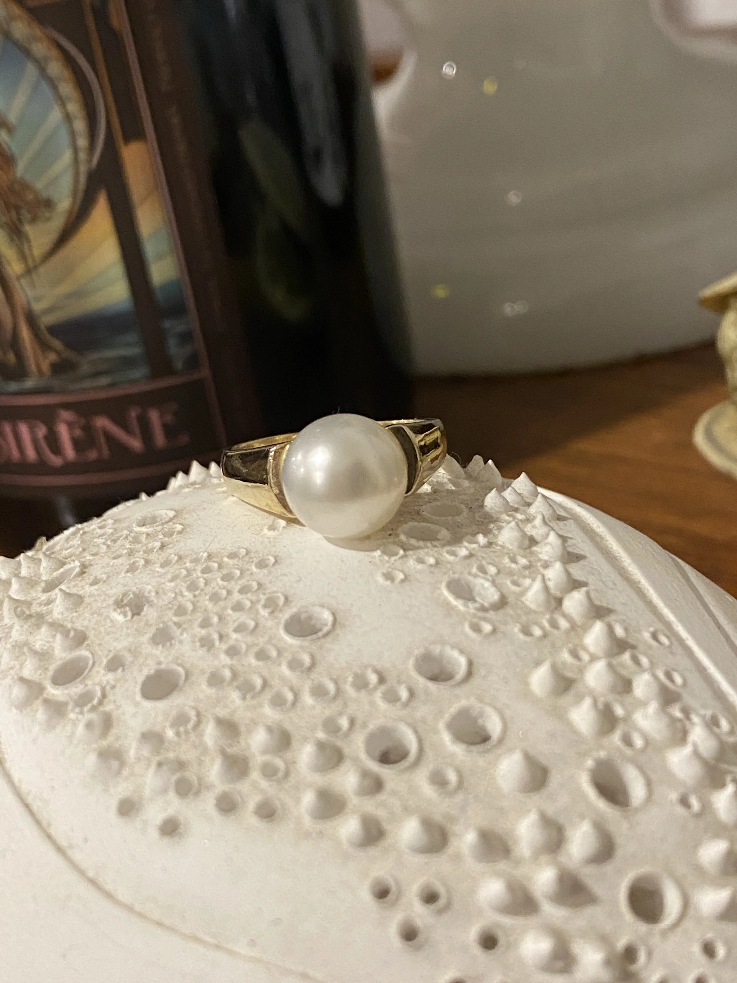 'Anthea' yellow gold Australian South Sea Pearl ring