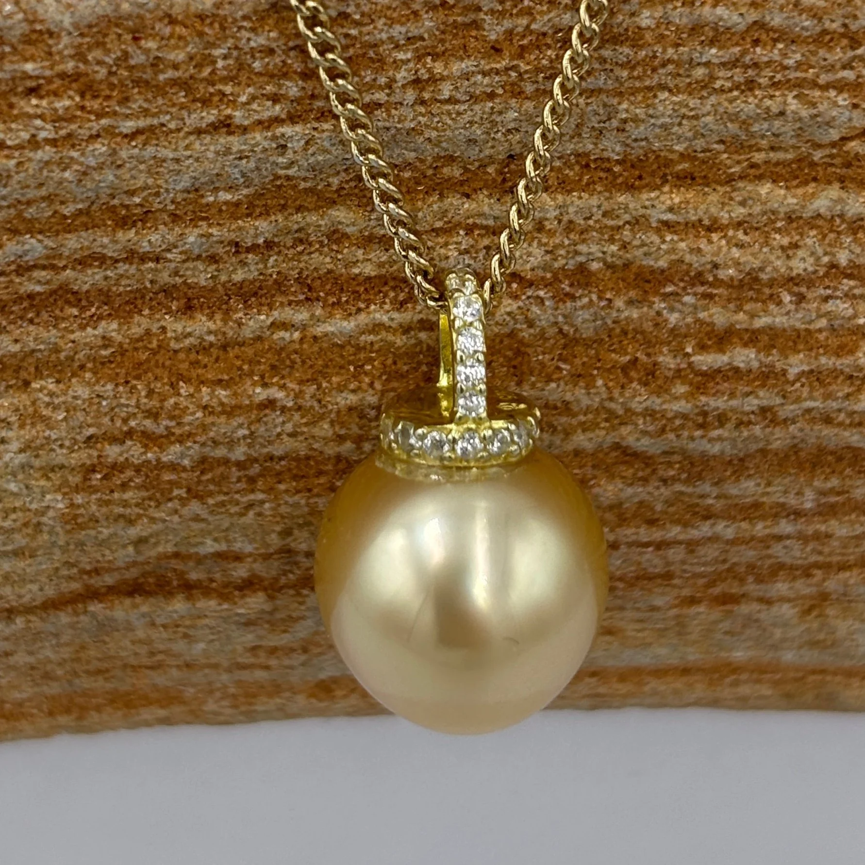'Gilda' Golden South Sea pearl pendant