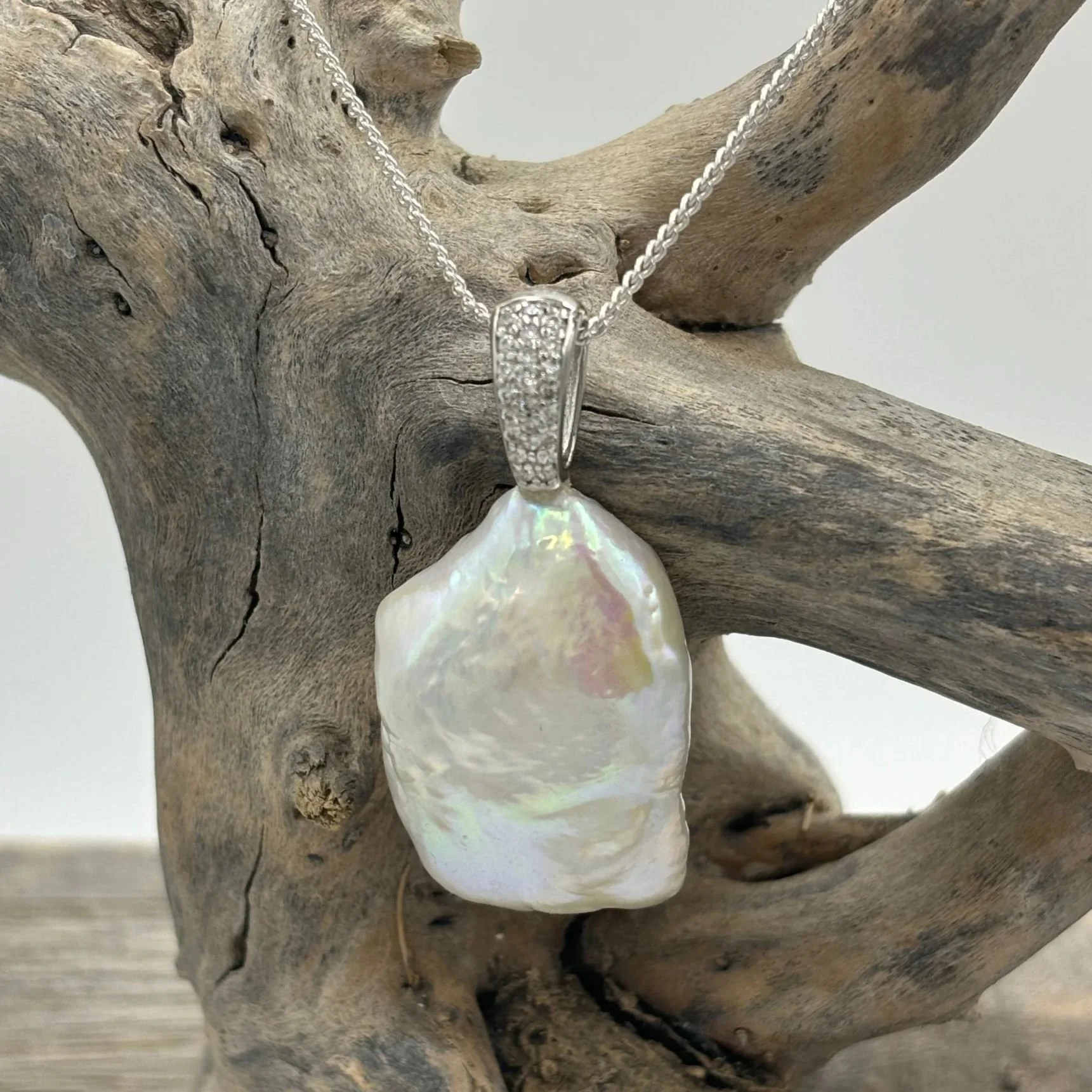 'Bailey' Biwa Freshwater Pearl Pendant