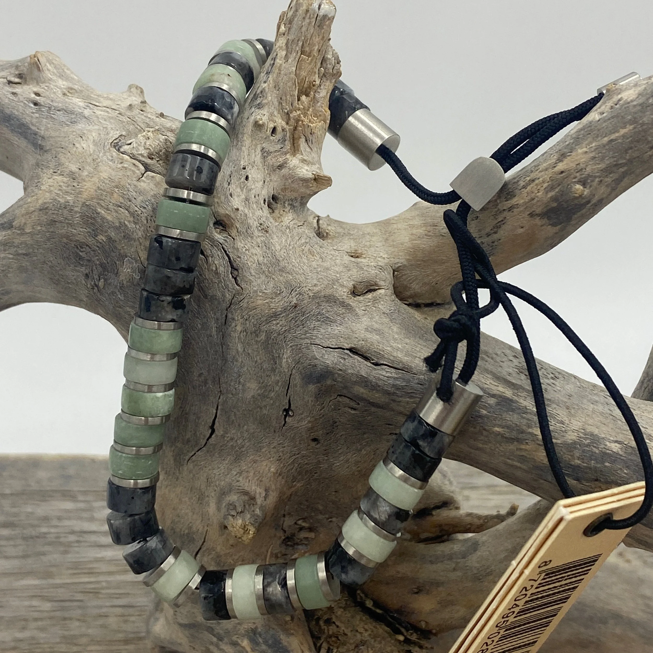 'Matsu' Brontide 6mm Pig & Hen Bracelet