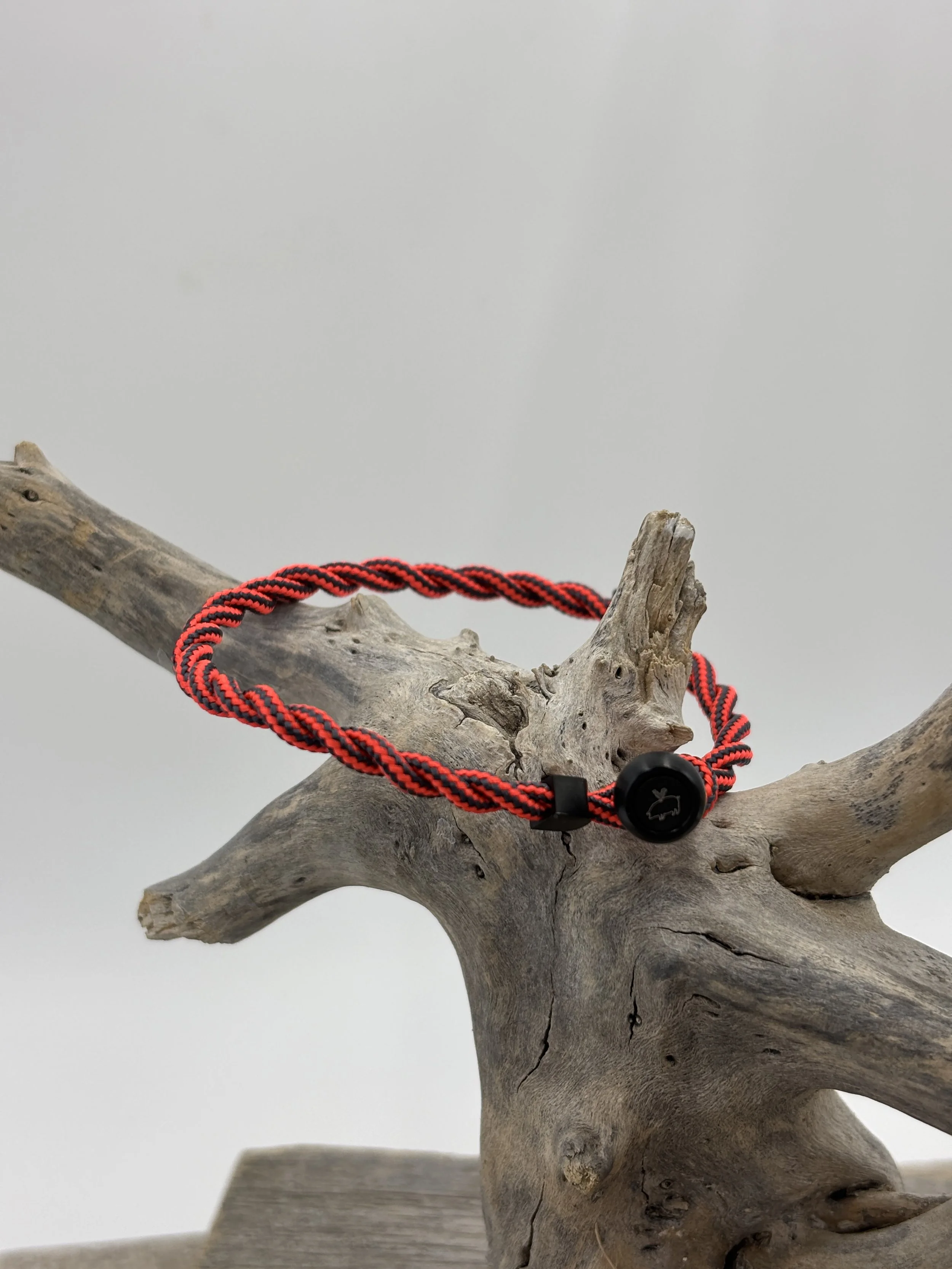 'Easy Ed' Radiant Slate Gray Pig & Hen Bracelet